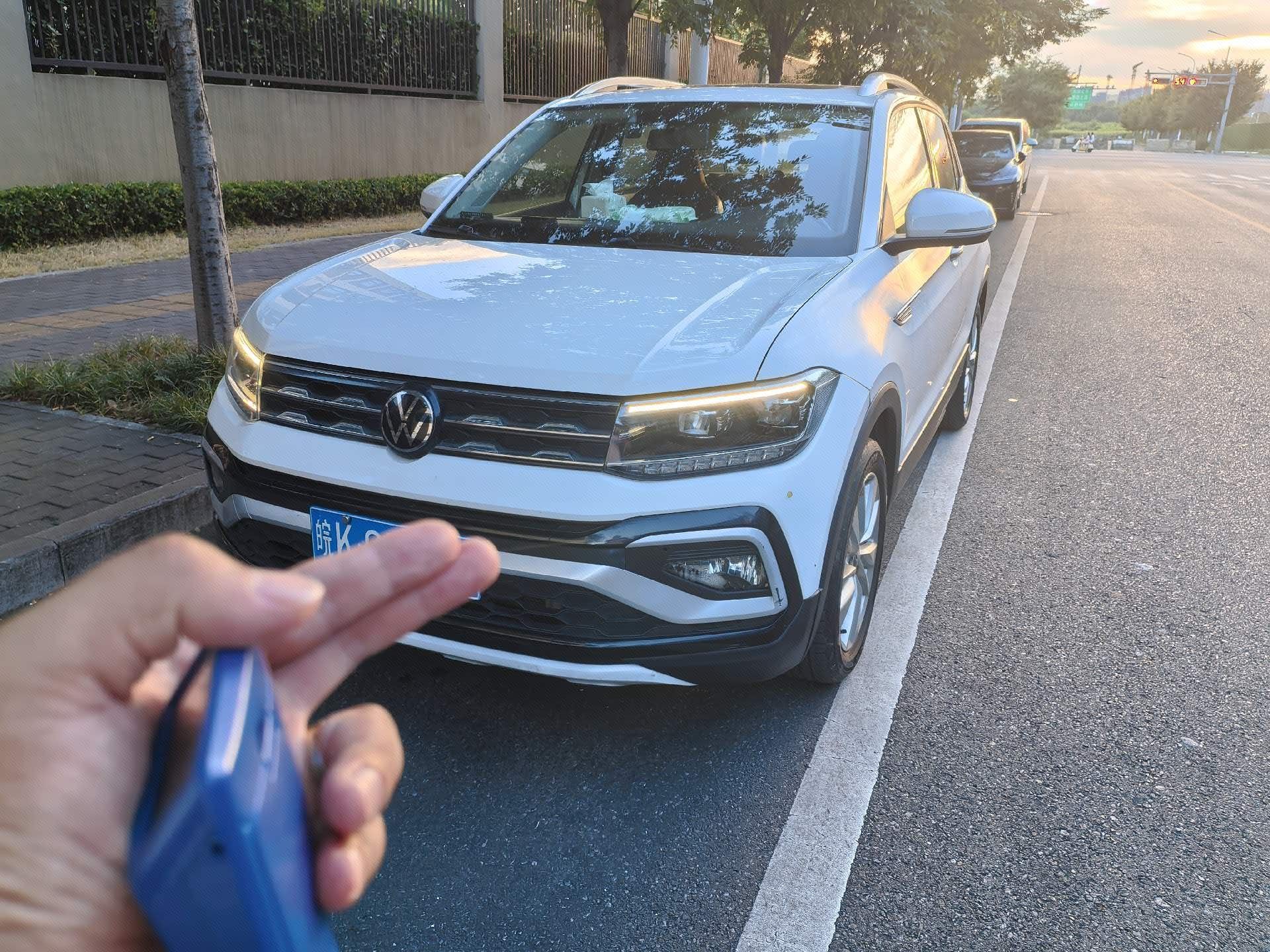 Volkswagen T-Cross 2021 Volkswagen T-Cross 2021 car image