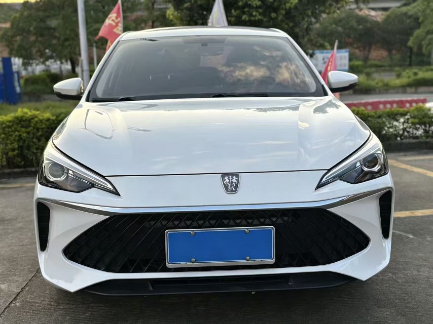 Roewe i5 2023 car image #2