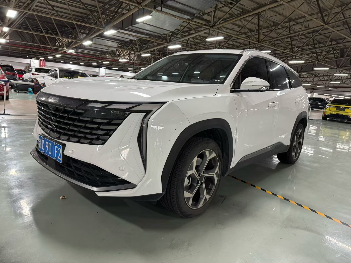 GEELY Boyue L 2023 car image 