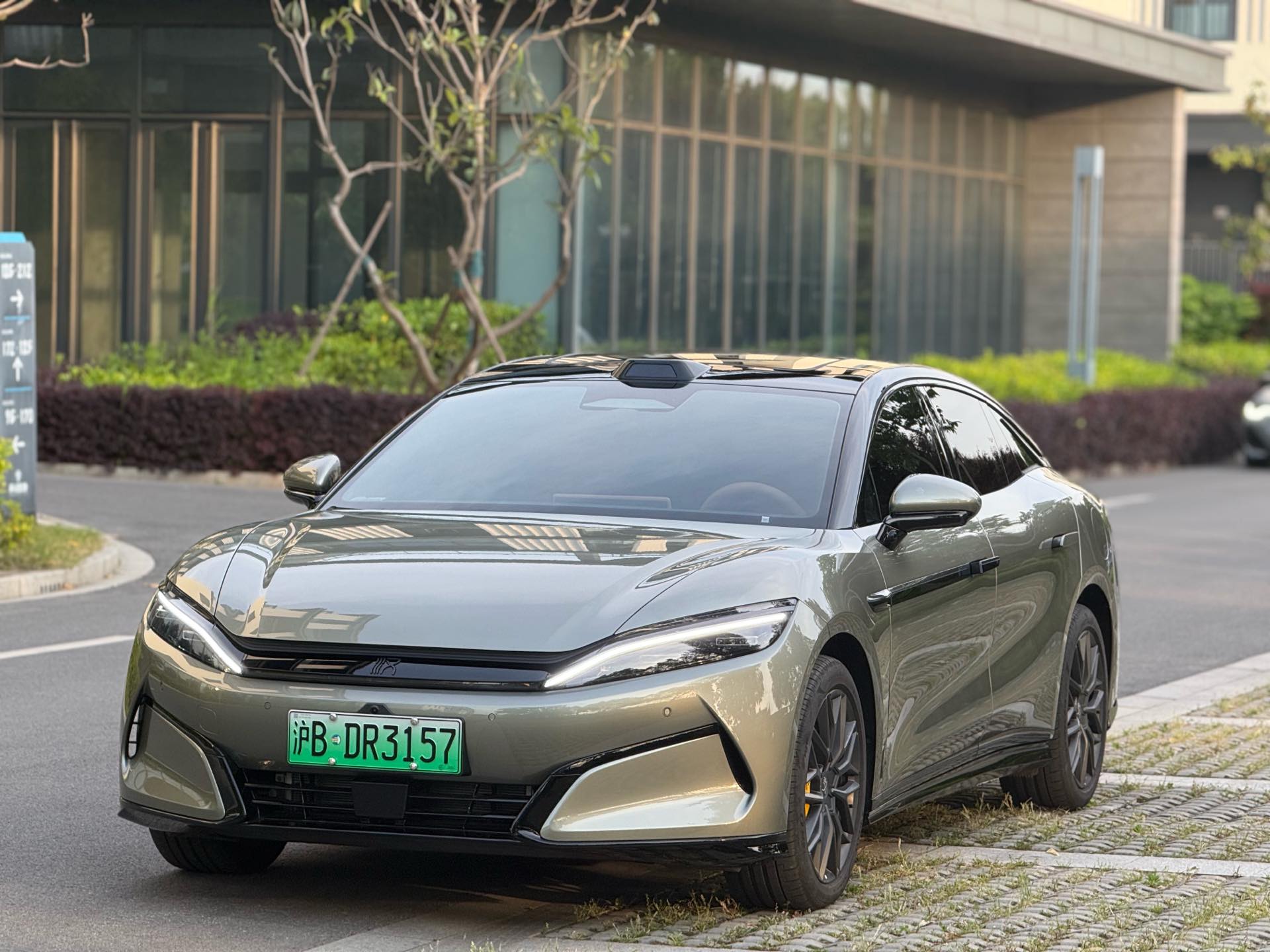 BYD HanL 2026 BYD HanL 2026 car image