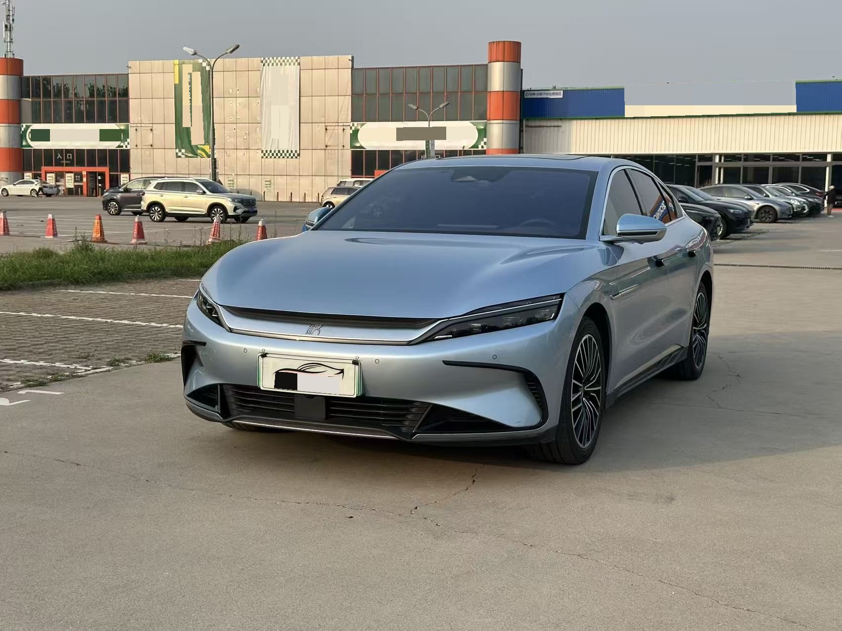 BYD Han 2024 BYD Han 2024 car image