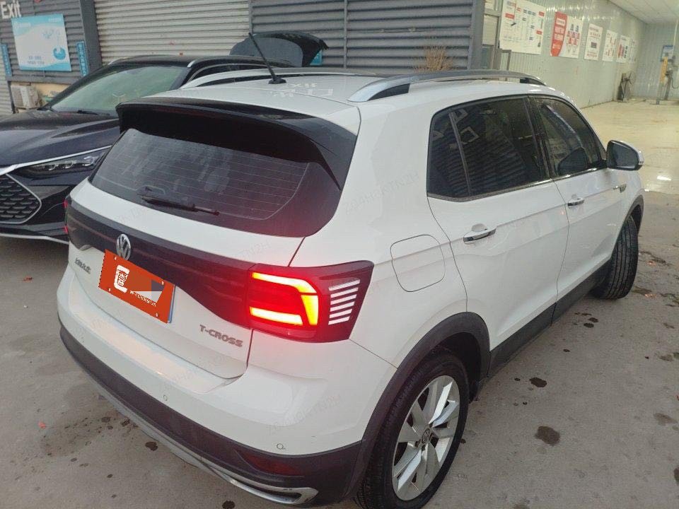 Volkswagen T-Cross 2020 #4 Volkswagen T-Cross 2020 car image #4