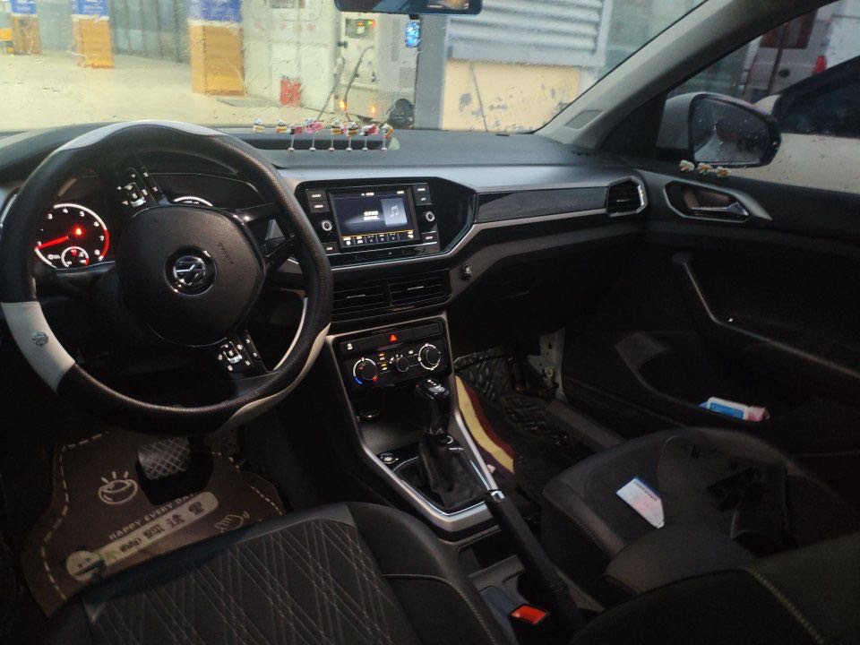 Volkswagen T-Cross 2020 #7 Volkswagen T-Cross 2020 car image #7