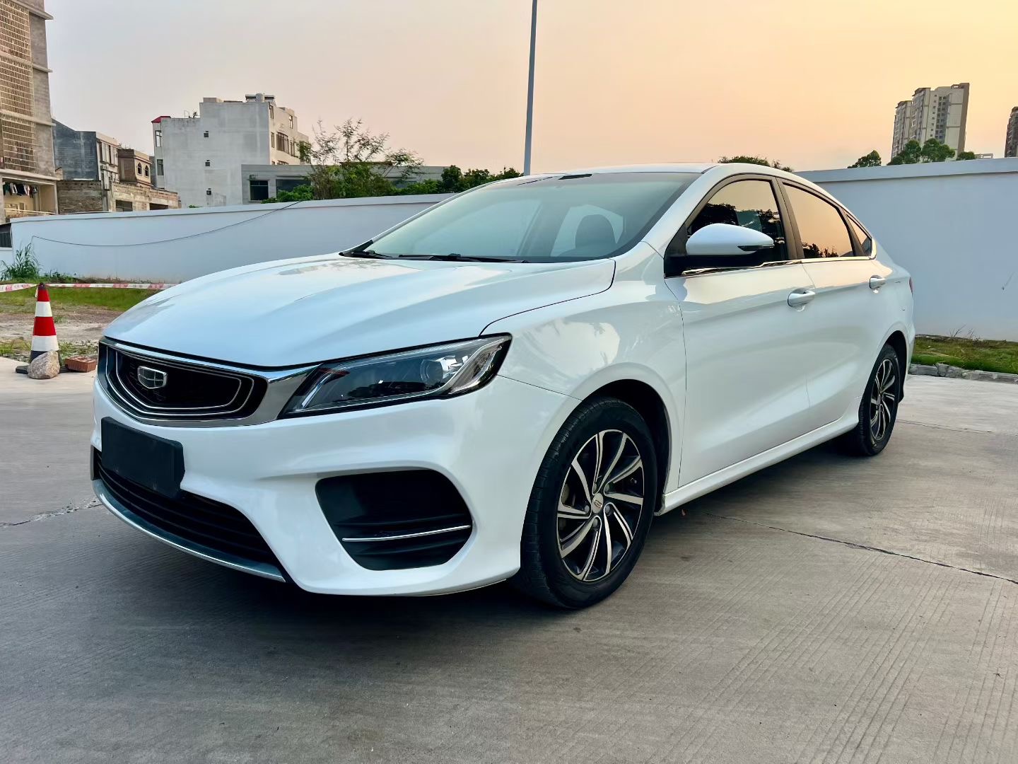 2020 2020 car image
