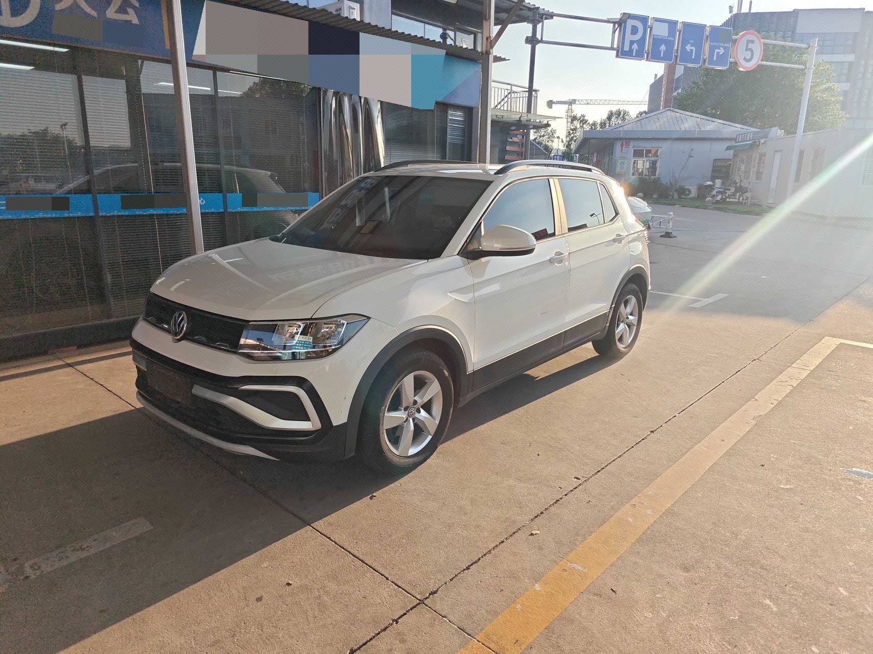 Volkswagen T-Cross 2019 Volkswagen T-Cross 2019 car image
