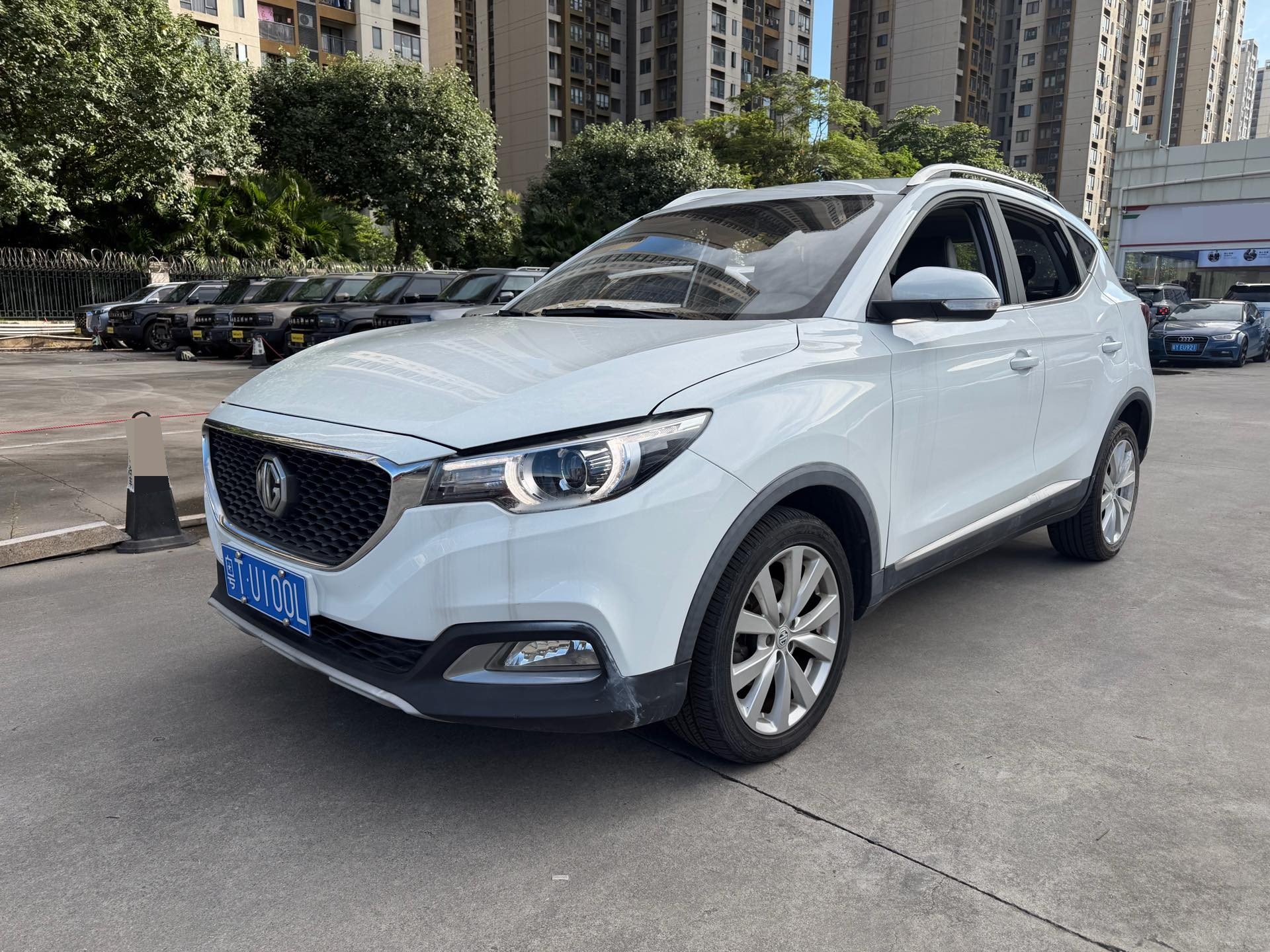 MG ZS 2018 MG ZS 2018 car image