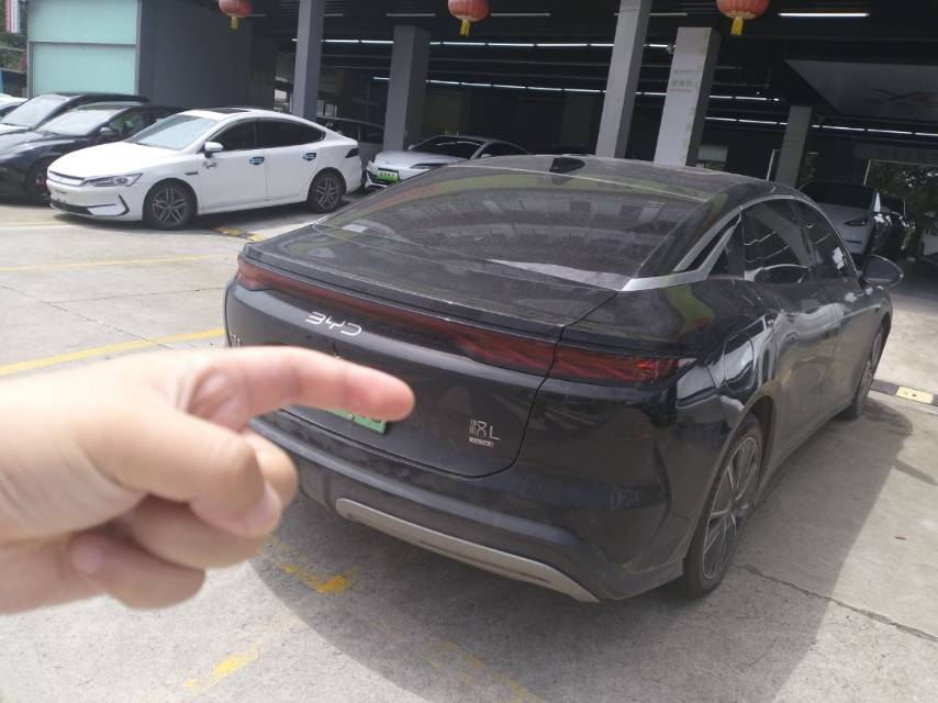 BYD HanL 2025 صورة سيارة #3