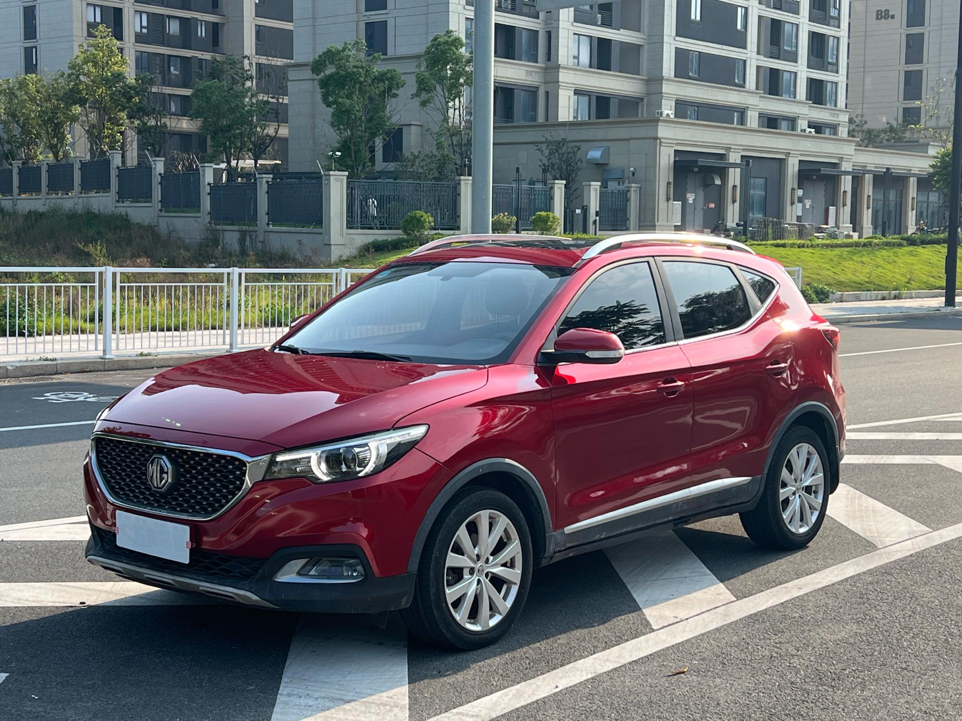 MG ZS 2017 MG ZS 2017 car image