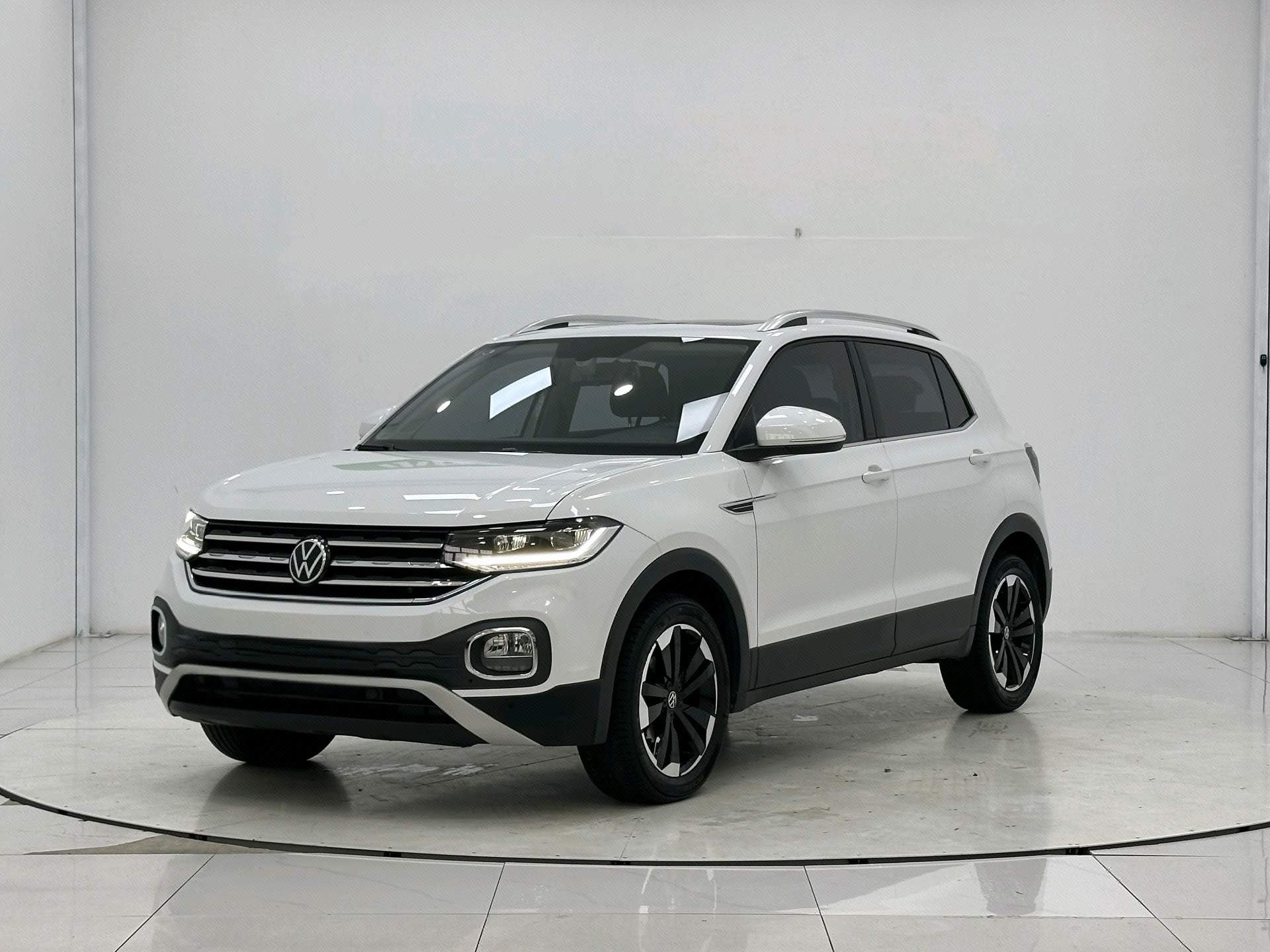 Volkswagen Tacqua 2022 Volkswagen Tacqua 2022 car image