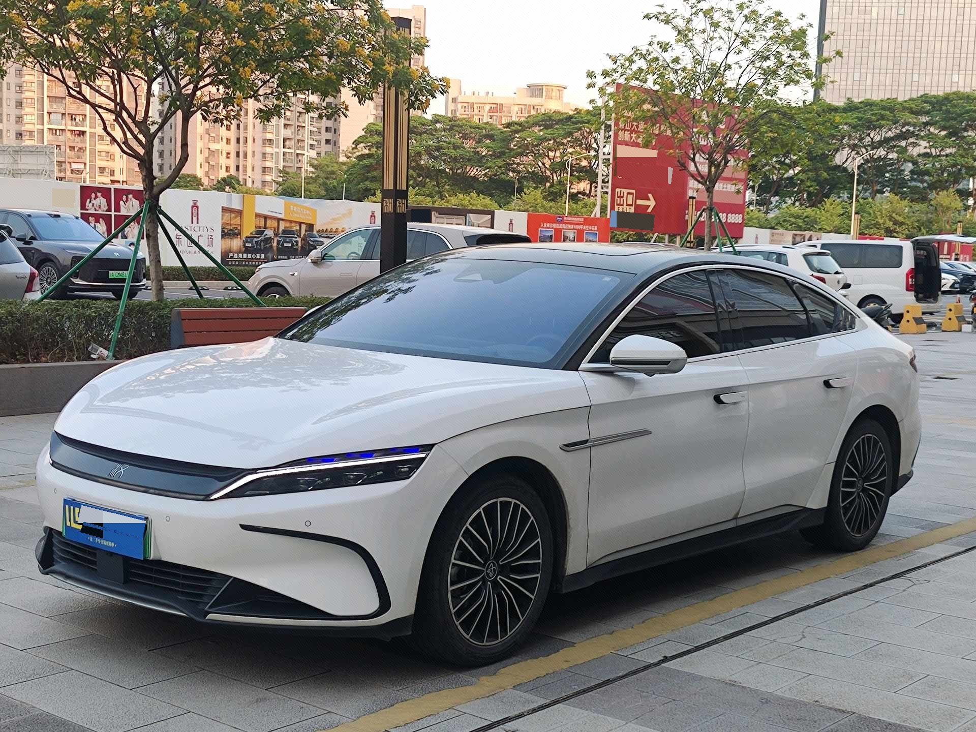 BYD Han 2023 BYD Han 2023 car image