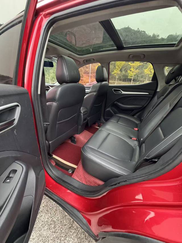 MG ZS 2017 #9 MG ZS 2017 car image #9