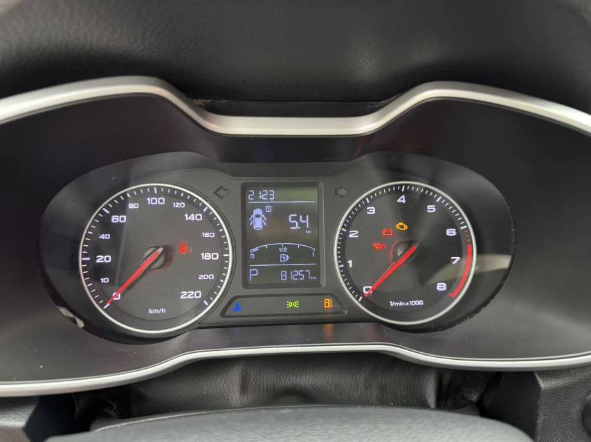 MG ZS 2017 #11 MG ZS 2017 car image #11