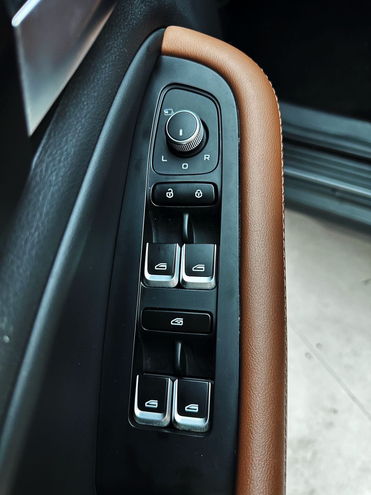GEELY Vision X6 2021 car image #13