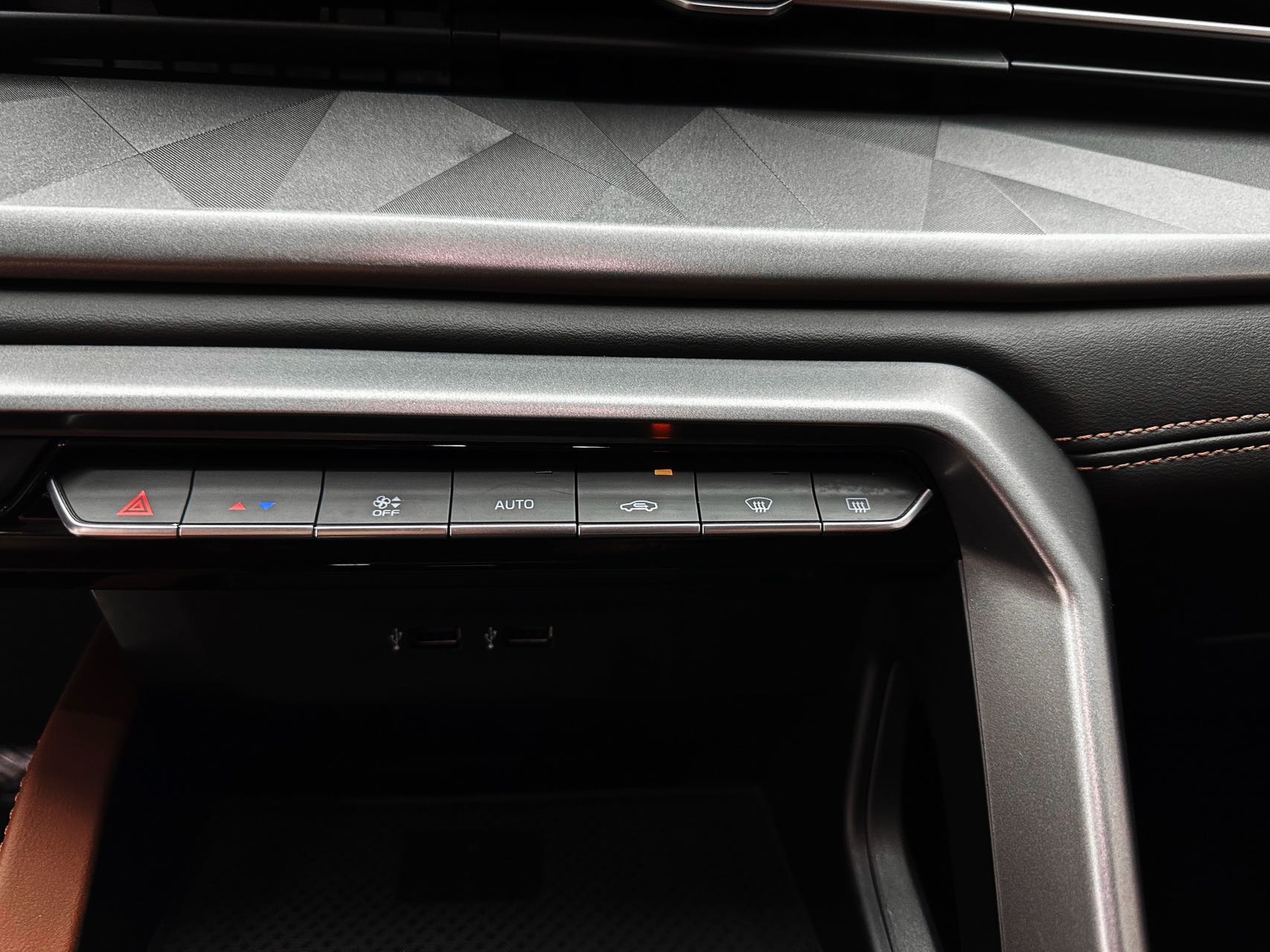 GEELY Vision X6 2021 car image #20