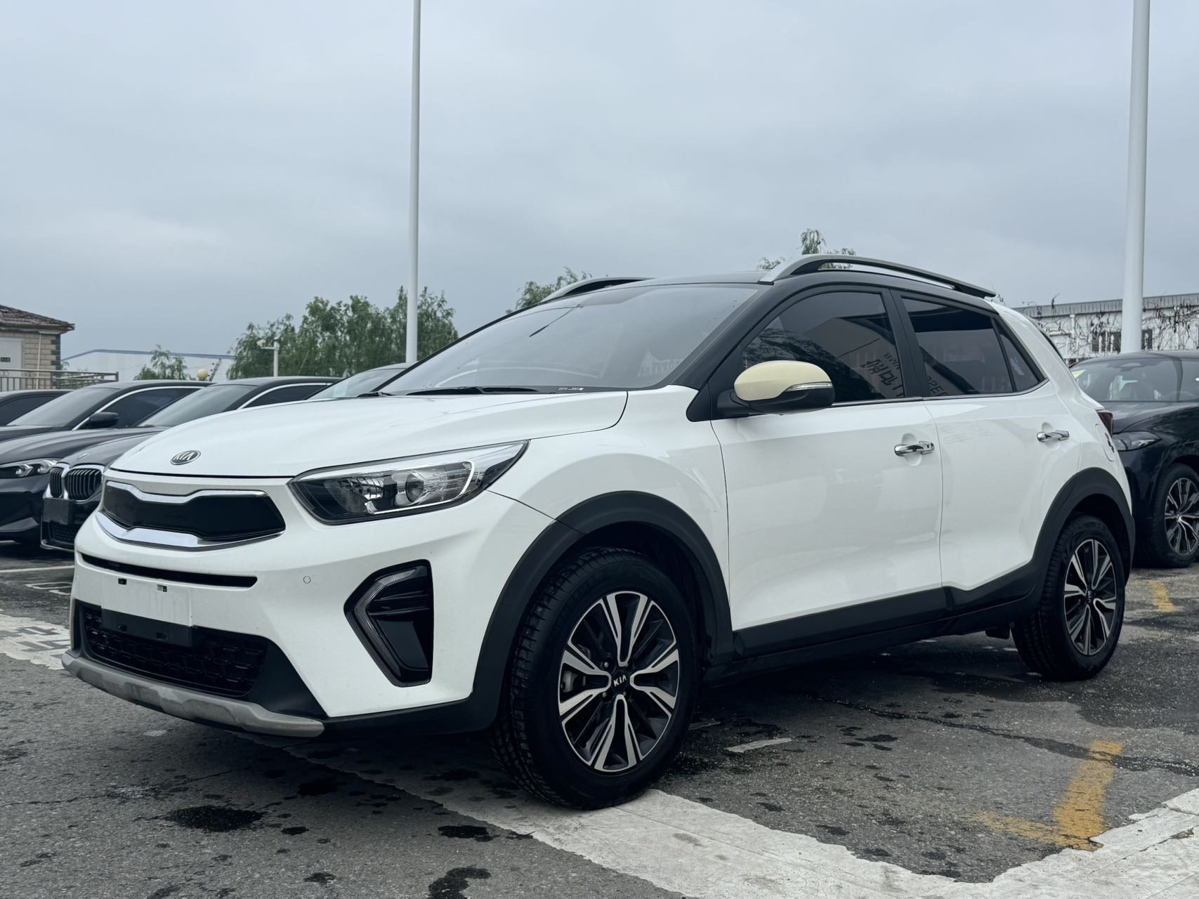 Kia KX1 2021 car image 