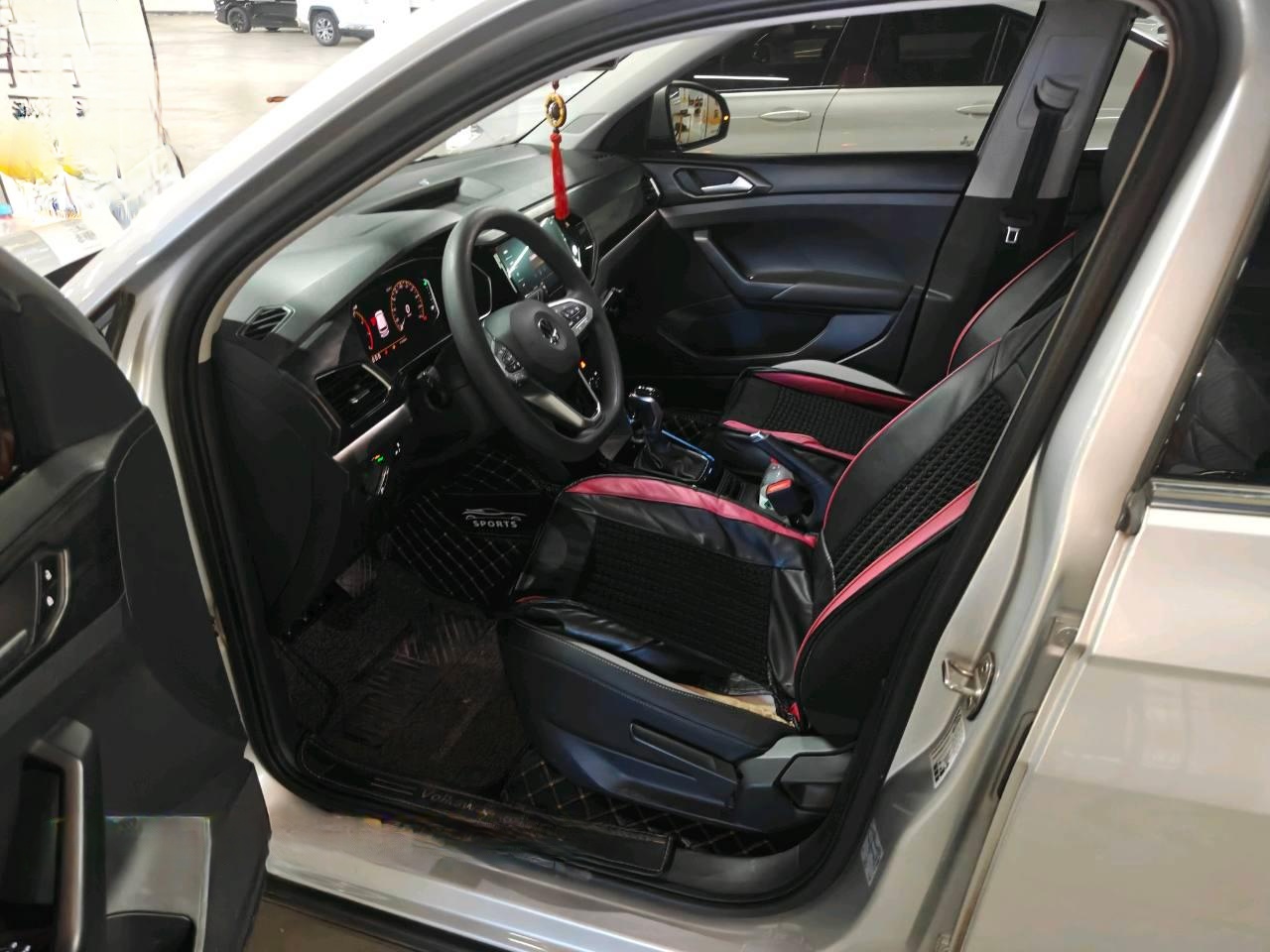 Volkswagen Tacqua 2020 #4 Volkswagen Tacqua 2020 car image #4