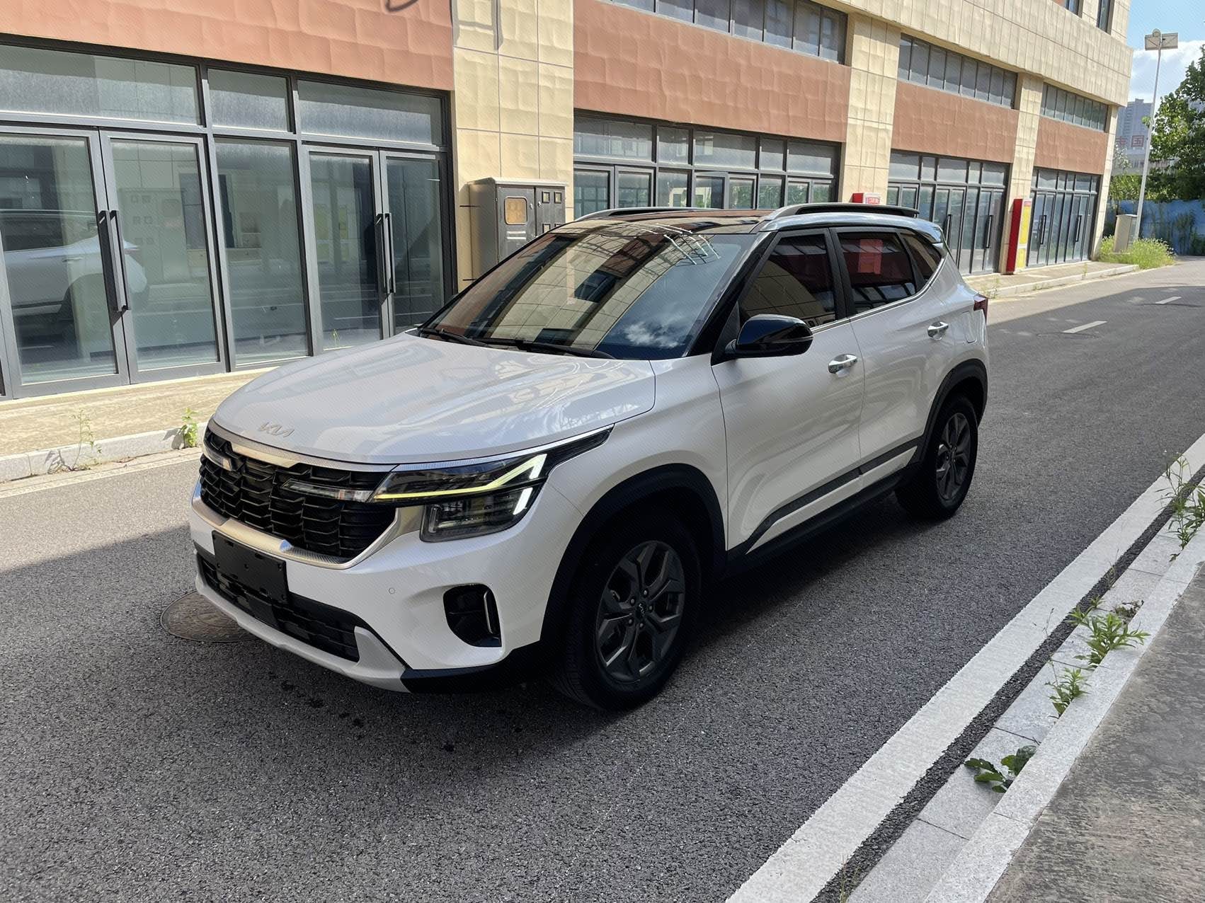 Kia Seltos 2023 Kia Seltos 2023 car image