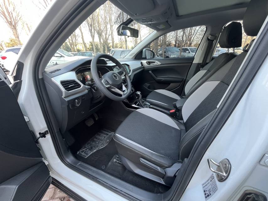 Volkswagen Tacqua 2021 car image #9