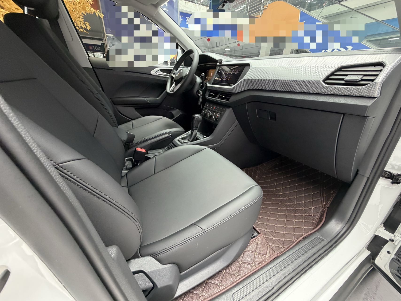 Volkswagen Tacqua 2022 car image #17