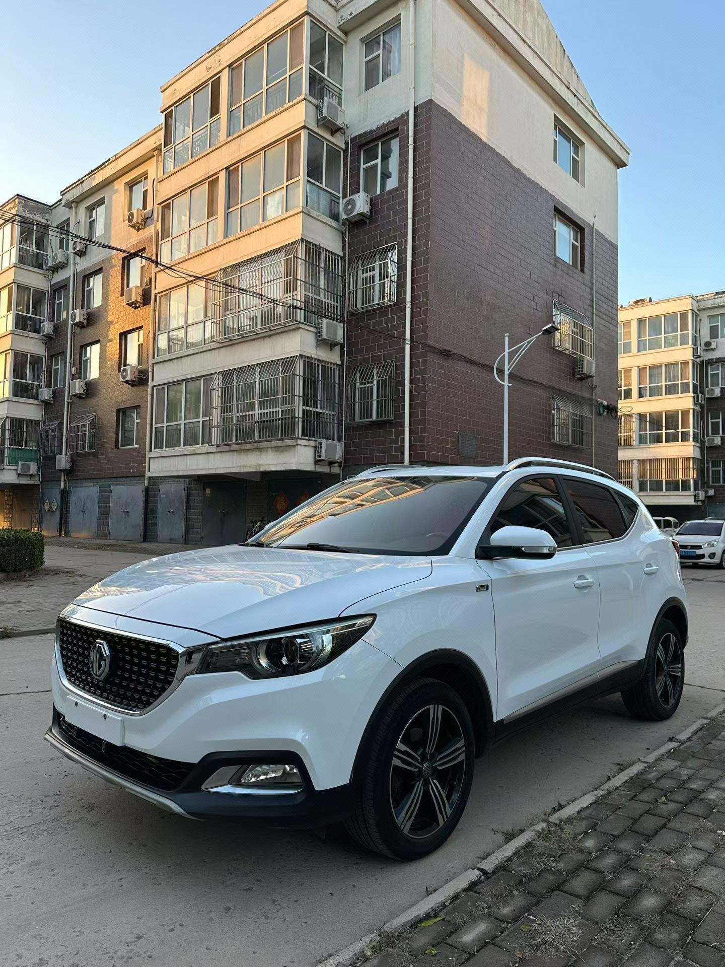 MG ZS 2019 MG ZS 2019 car image
