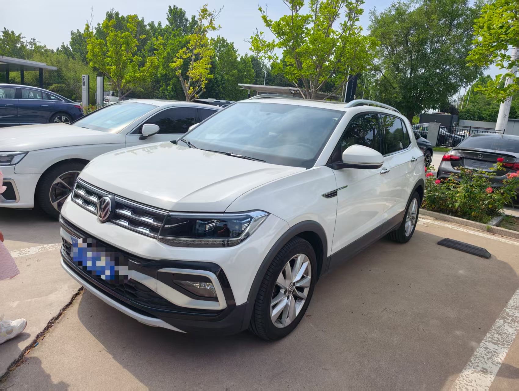 Volkswagen T-Cross 2020 Volkswagen T-Cross 2020 car image