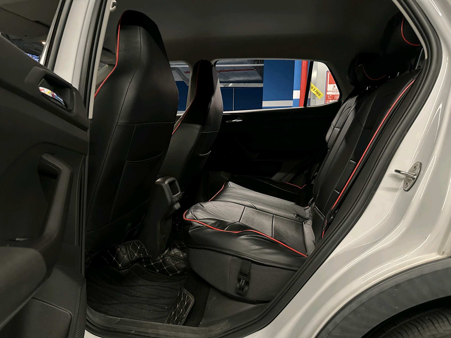 Volkswagen T-Cross 2020 #15 Volkswagen T-Cross 2020 car image #15