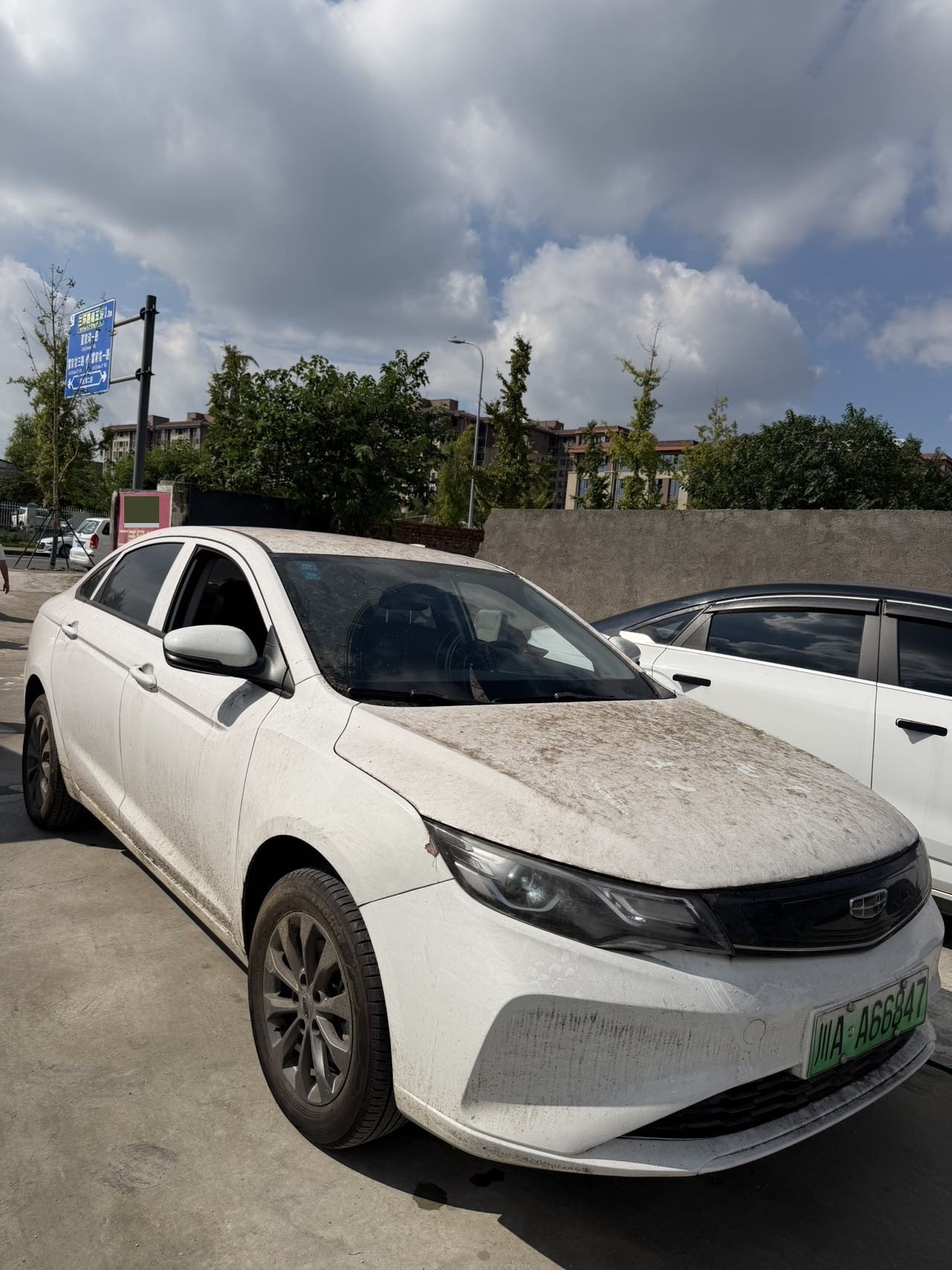 GEELY Emgrand New Energy 2022 #3 GEELY Emgrand New Energy 2022 car image #3