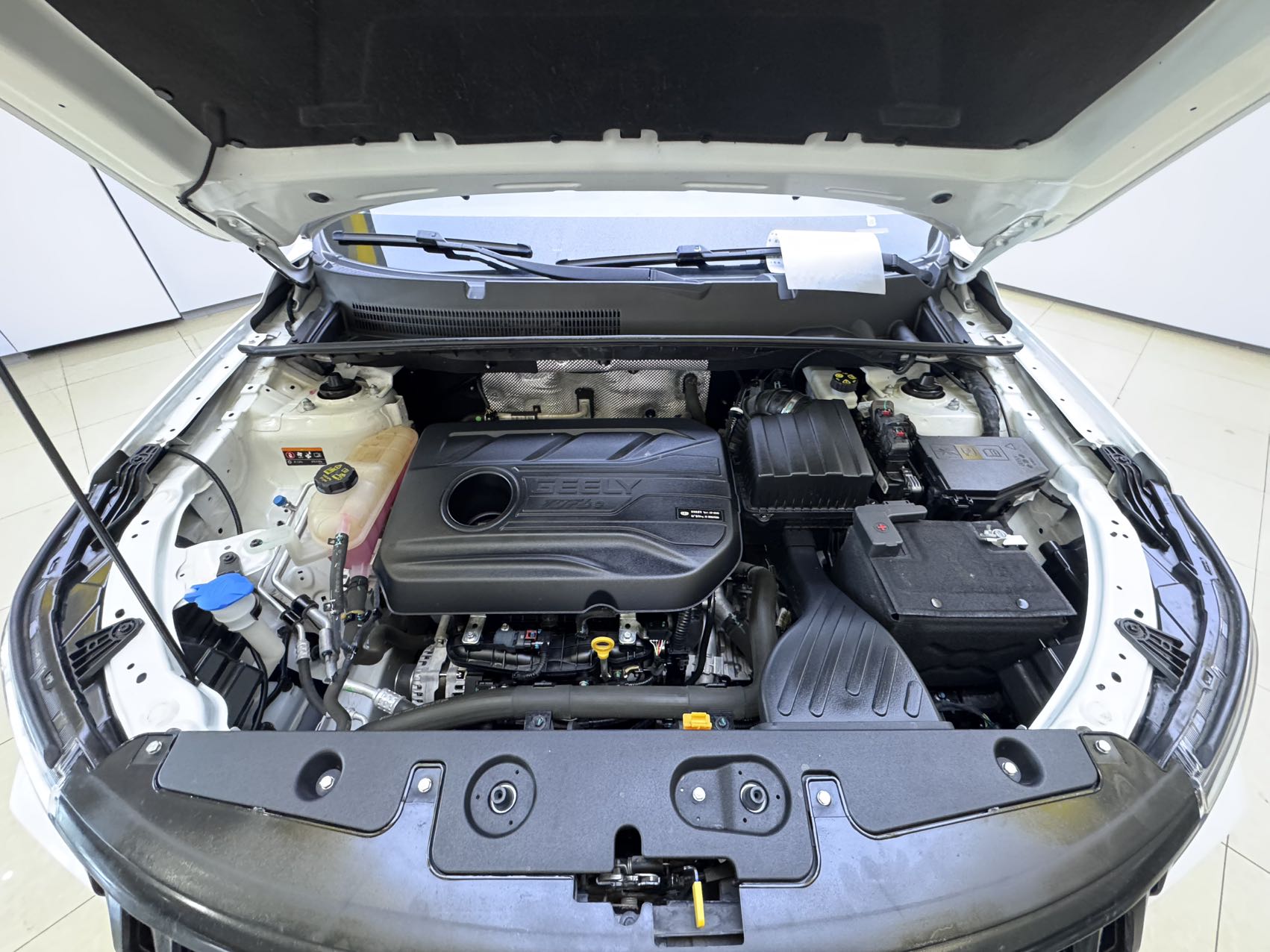 GEELY Vision X6 2023 #17 GEELY Vision X6 2023 صورة سيارة #17
