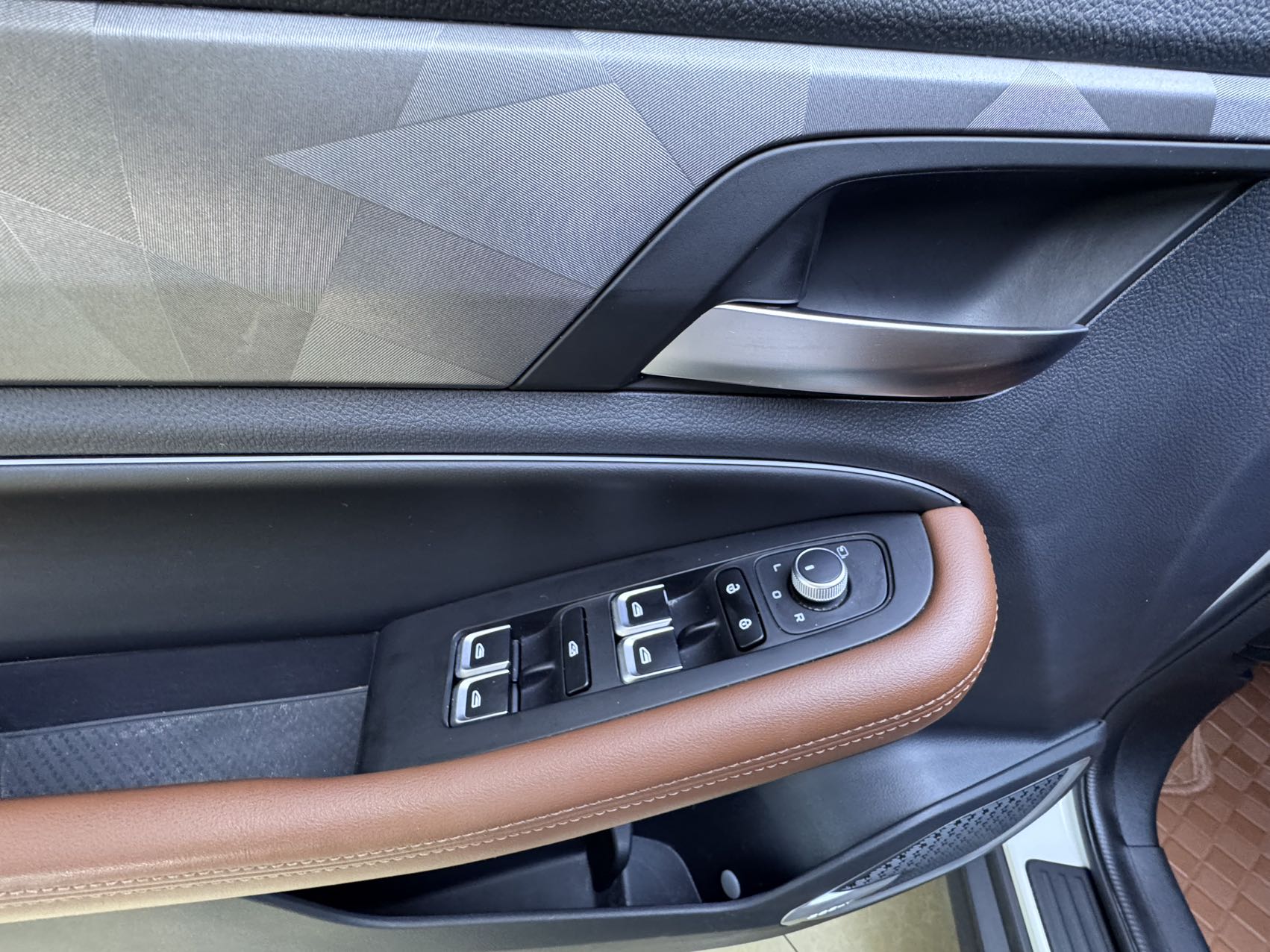 GEELY Vision X6 2023 #11 GEELY Vision X6 2023 صورة سيارة #11