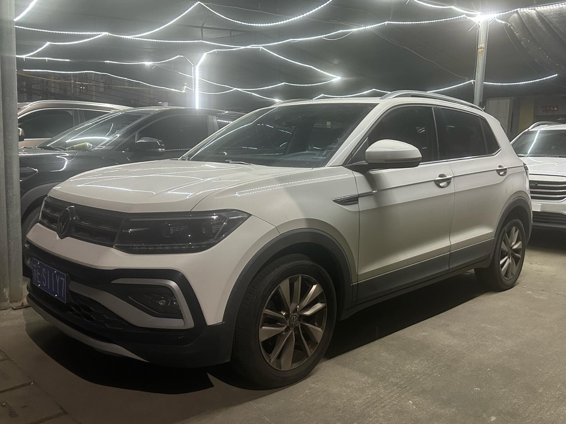 Volkswagen T-Cross 2021 Volkswagen T-Cross 2021 car image