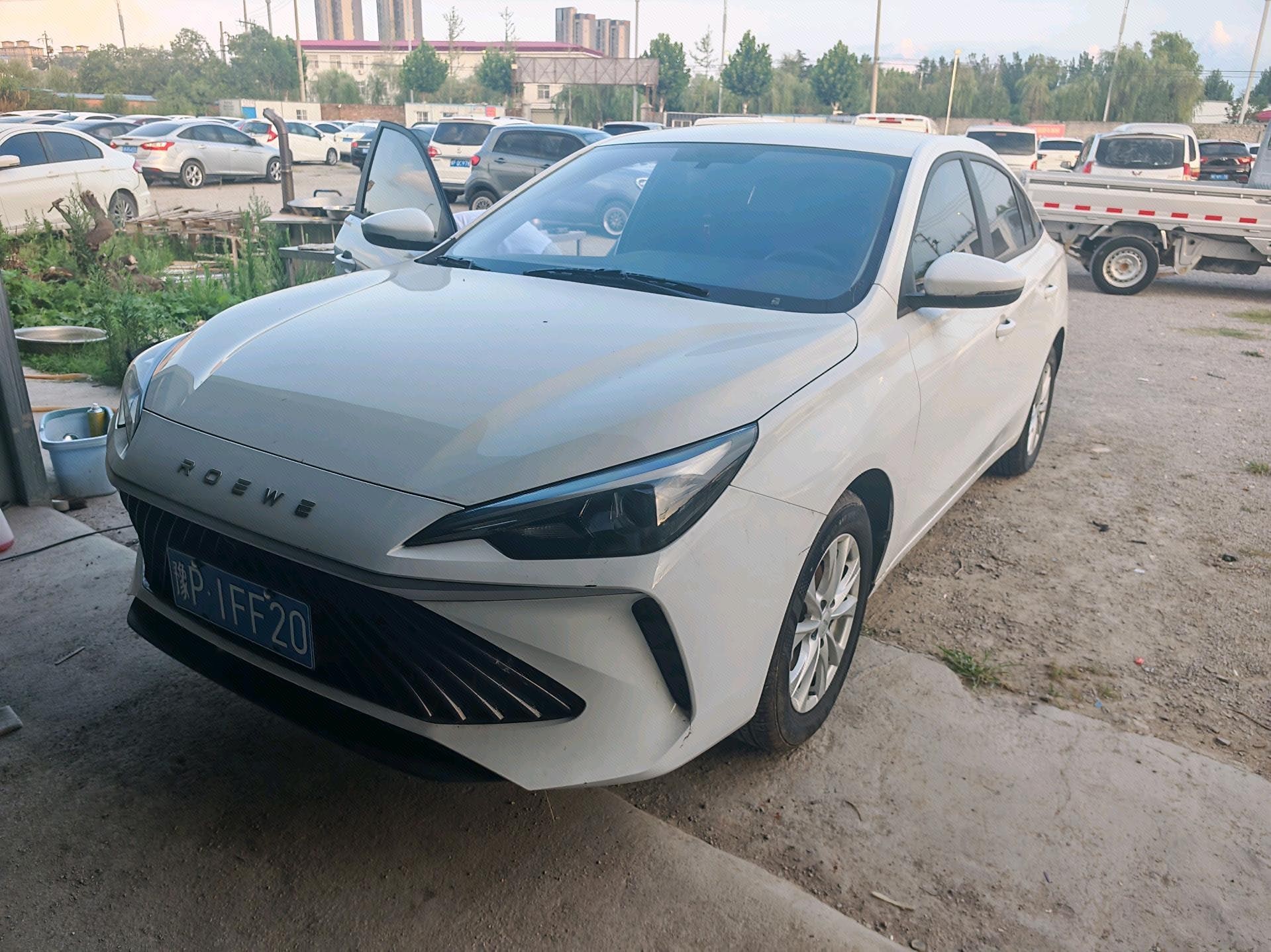 Roewe i5 2025 Roewe i5 2025 car image