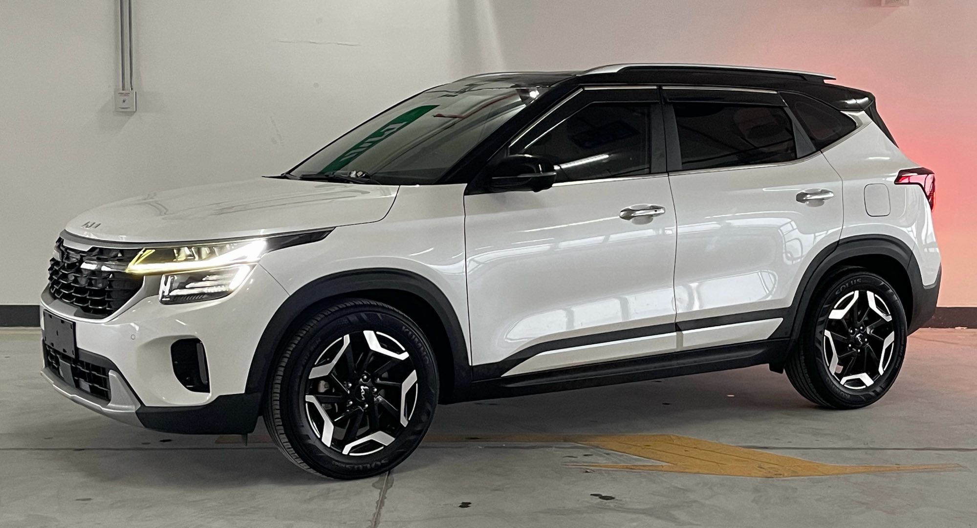 Kia Seltos 2024 Kia Seltos 2024 car image