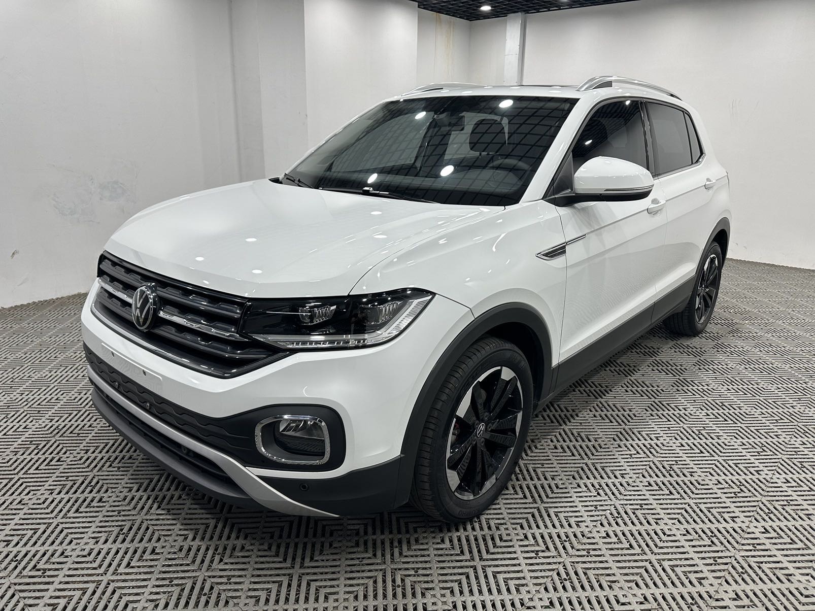 Volkswagen Tacqua 2023 Volkswagen Tacqua 2023 car image
