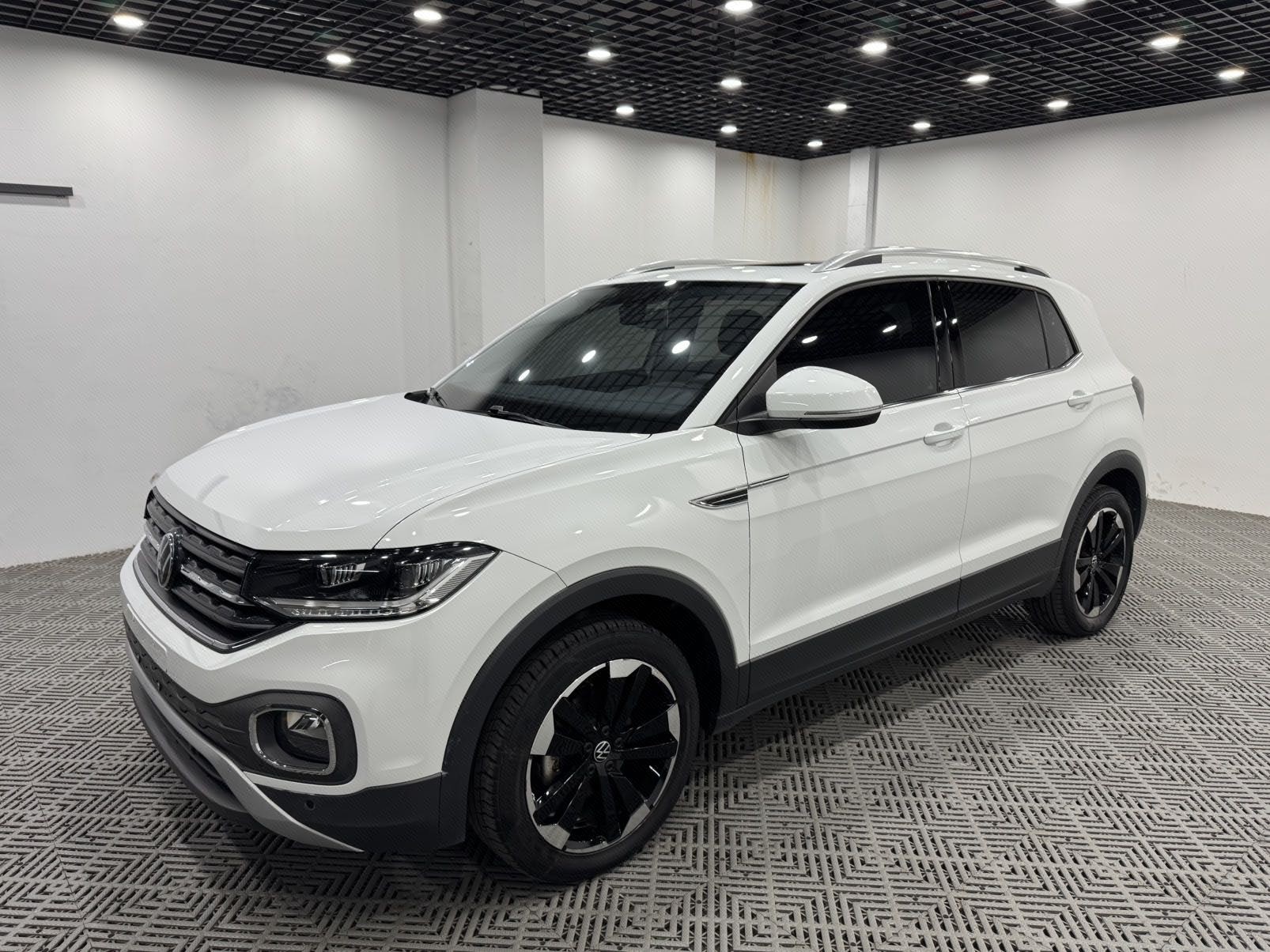 Volkswagen Tacqua 2023 Volkswagen Tacqua 2023 immagine di auto