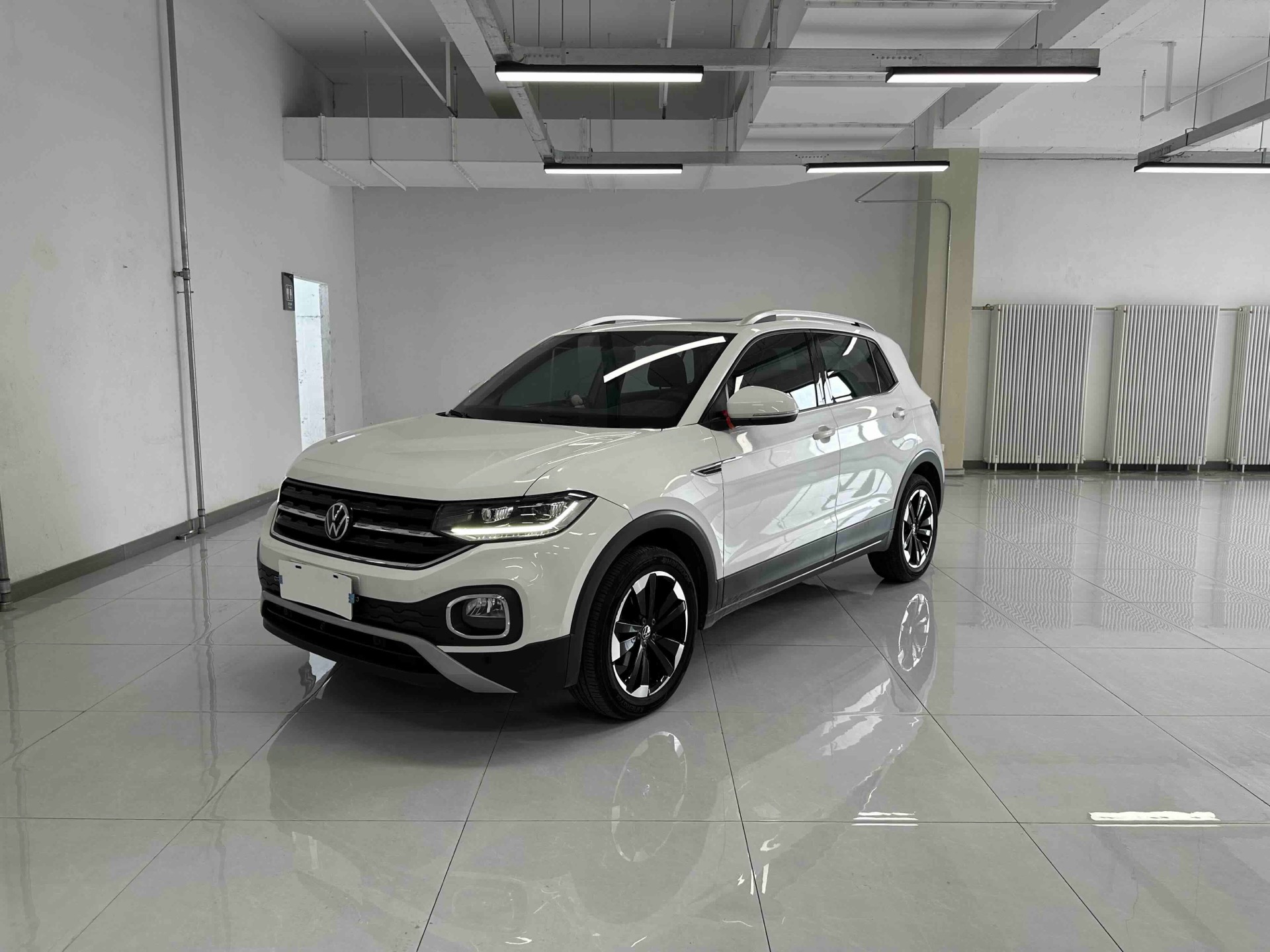Volkswagen Tacqua 2022 Volkswagen Tacqua 2022 car image