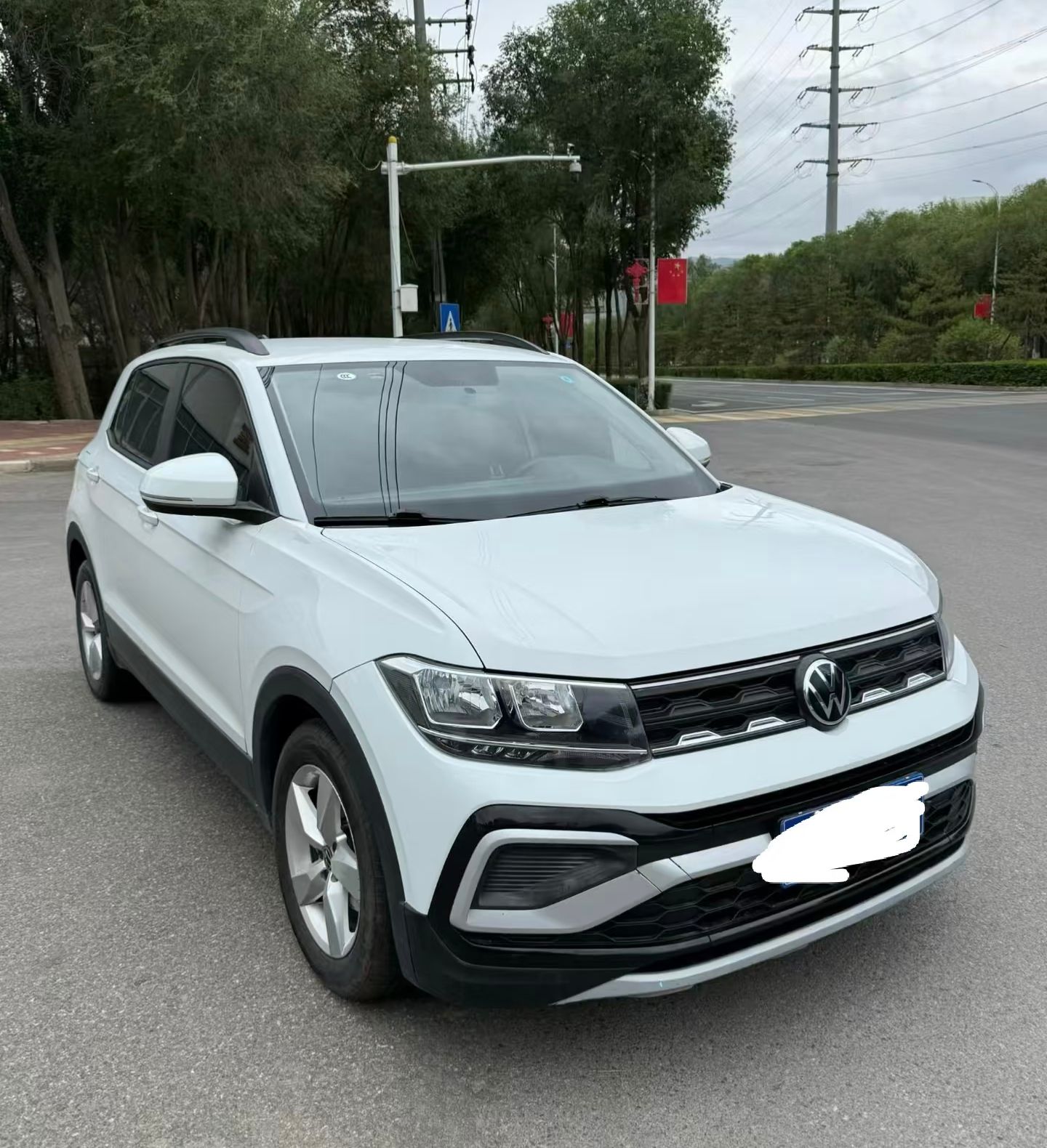 Volkswagen T-Cross 2023 #2 Volkswagen T-Cross 2023 car image #2