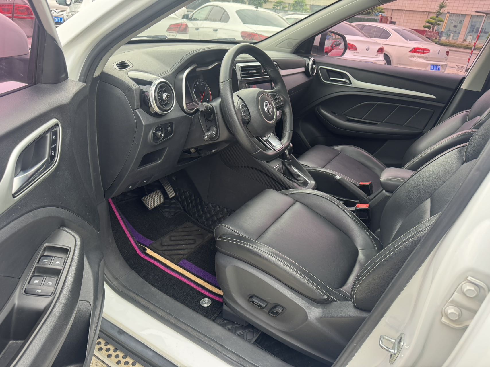 MG ZS 2018 image de voiture #9