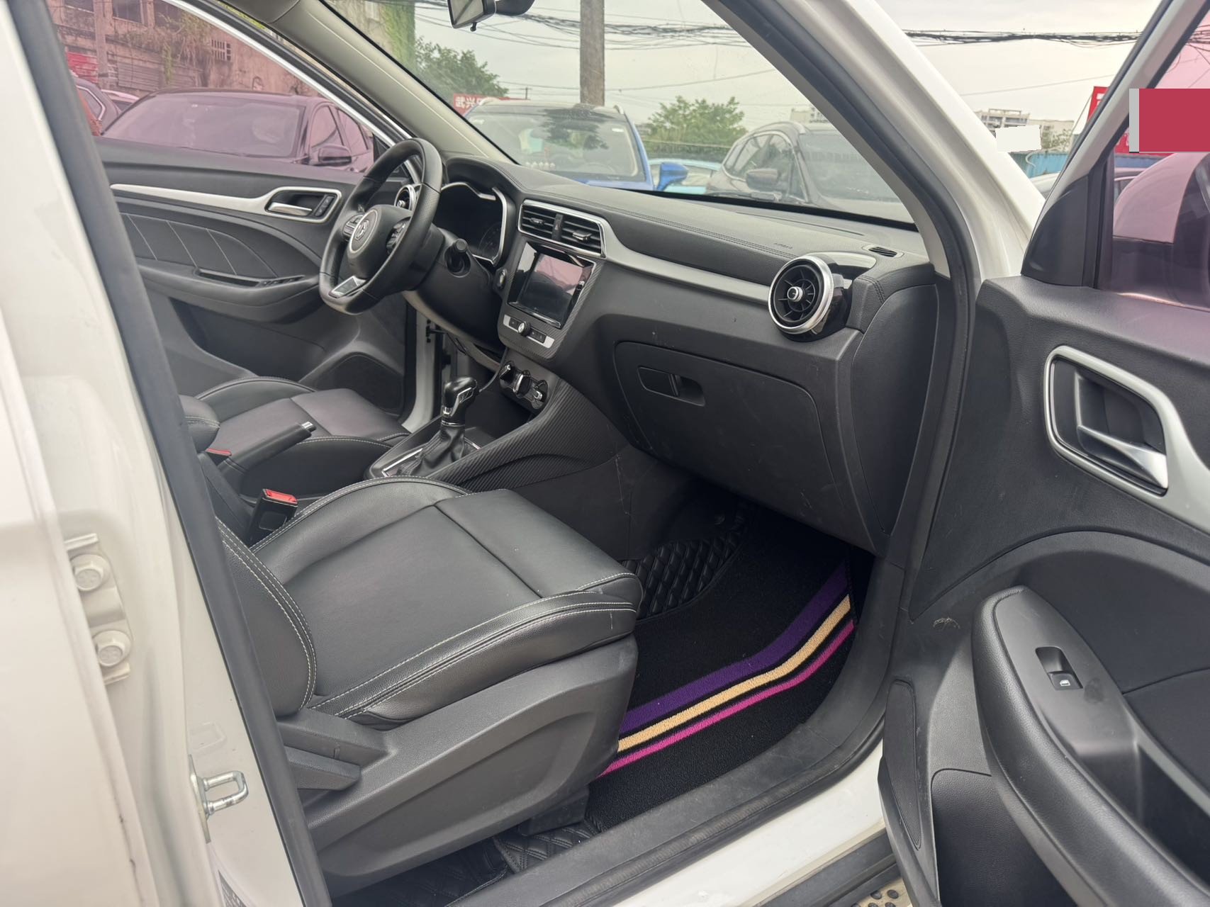 MG ZS 2018 image de voiture #12