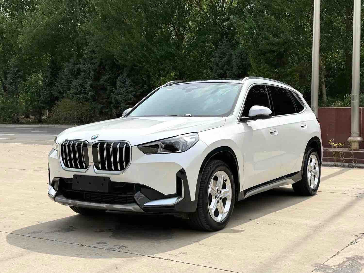 BMW X1 2023 BMW X1 2023 immagine di auto