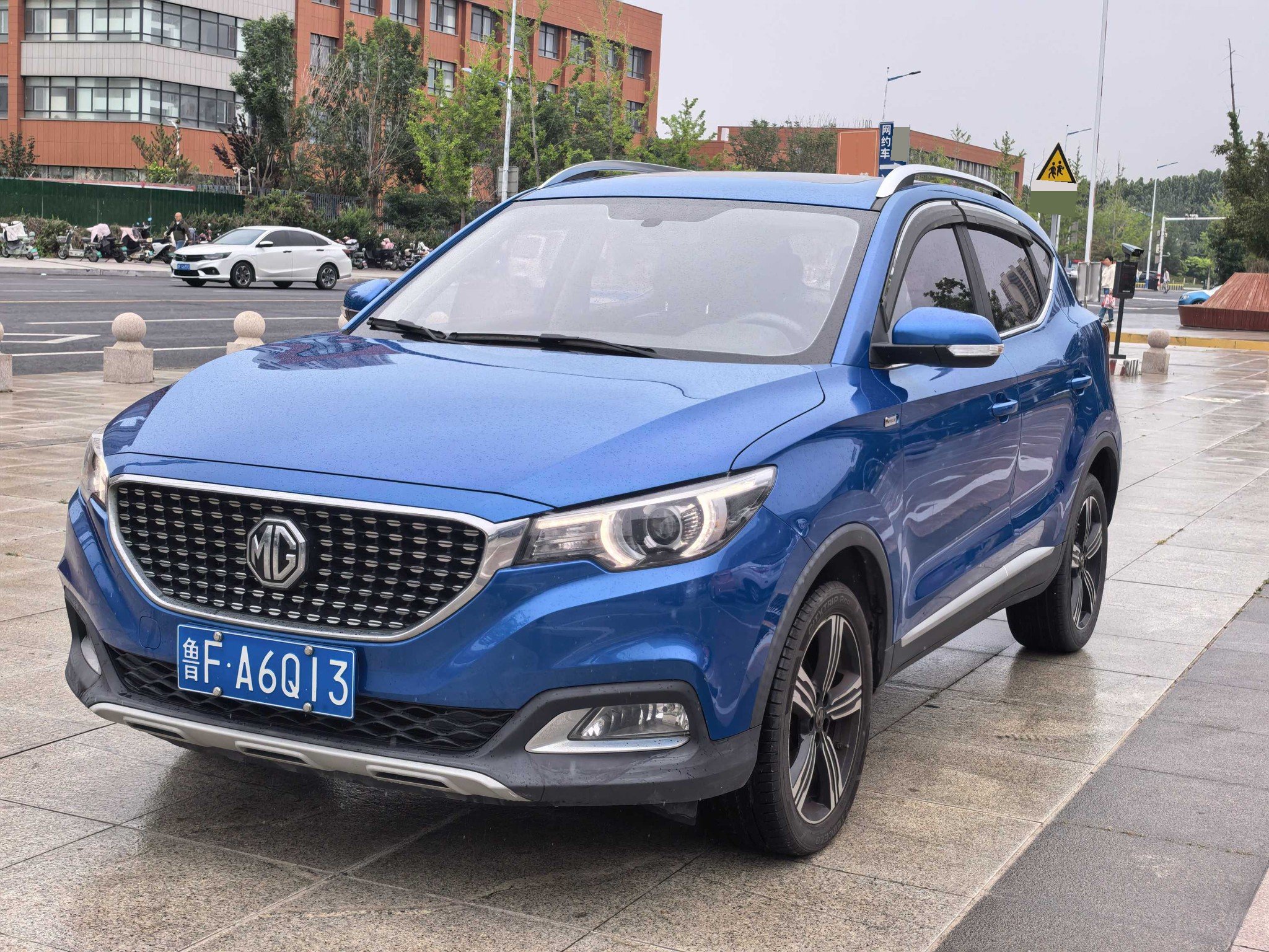 MG ZS 2019 MG ZS 2019 car image