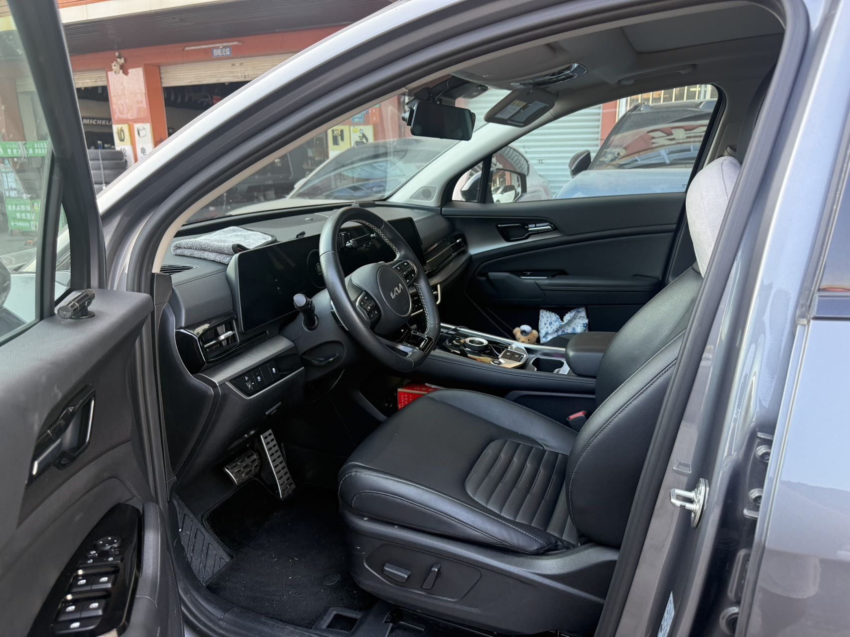 Kia Sportage 2023 car image #6