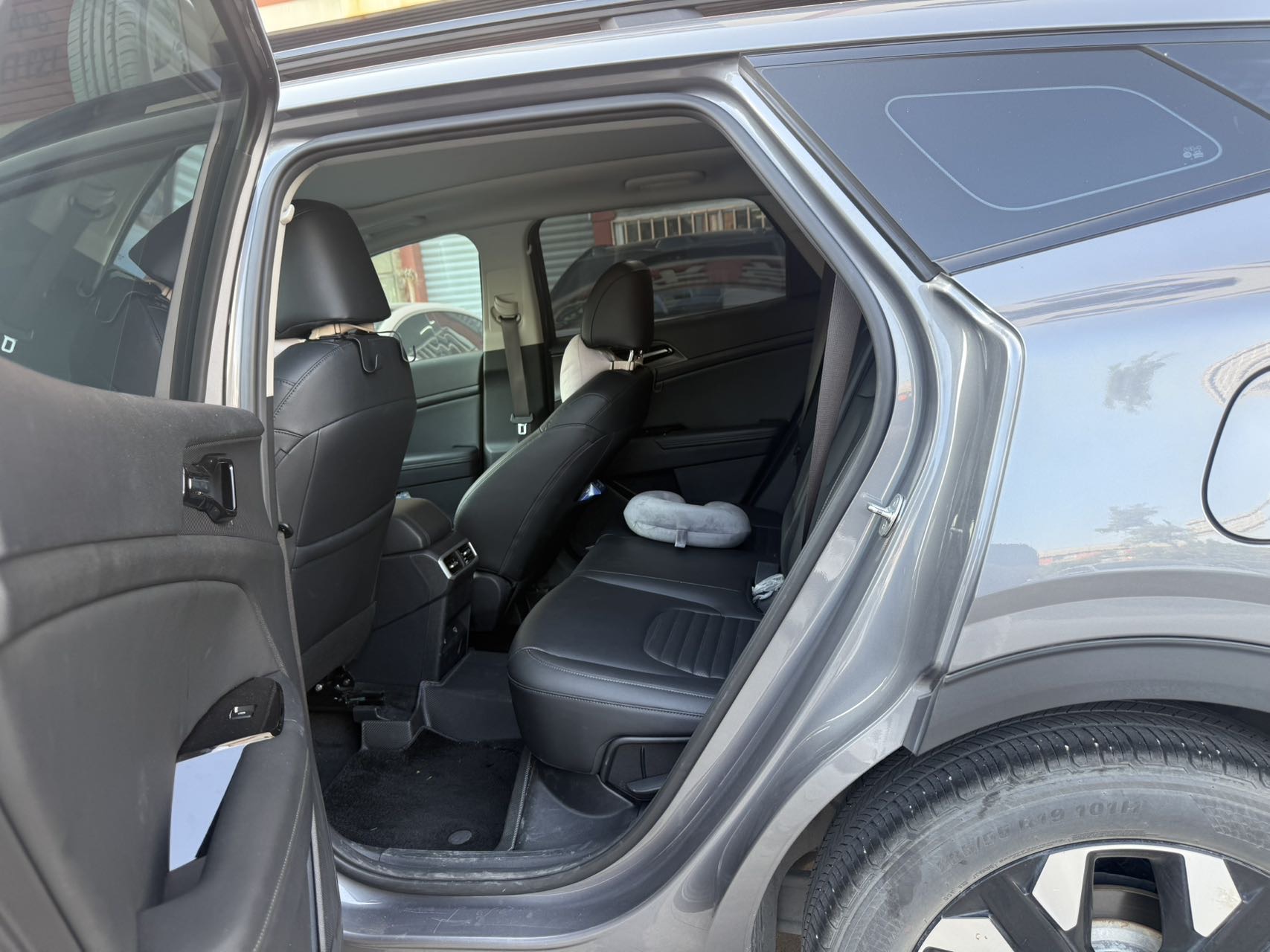 Kia Sportage 2023 car image #8