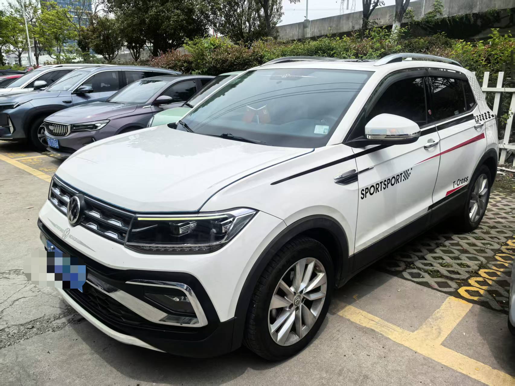 Volkswagen T-Cross 2021 Volkswagen T-Cross 2021 car image