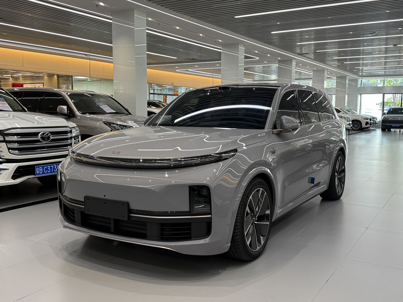 Li L9 2025 car image 