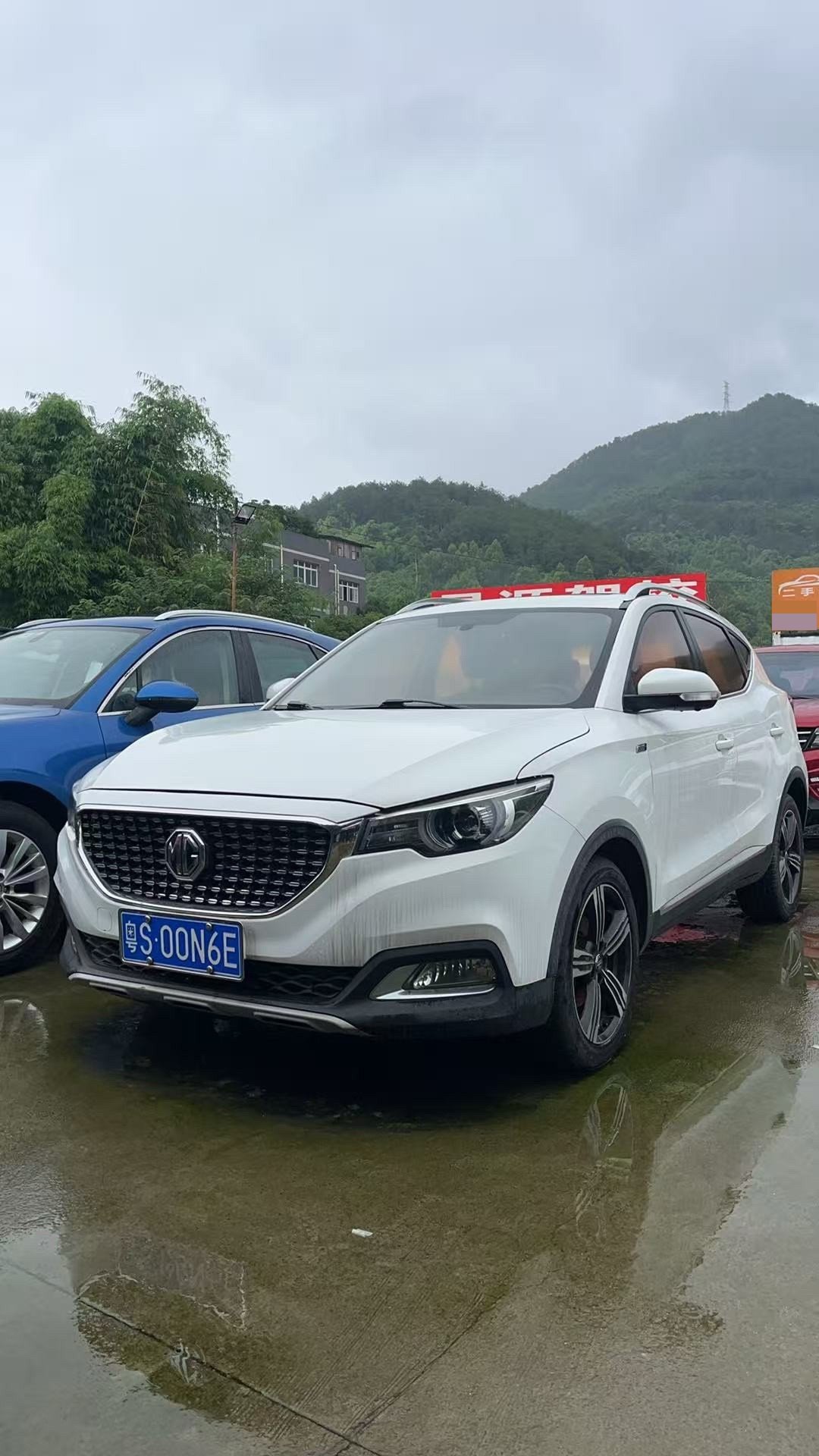 MG ZS 2018 MG ZS 2018 car image