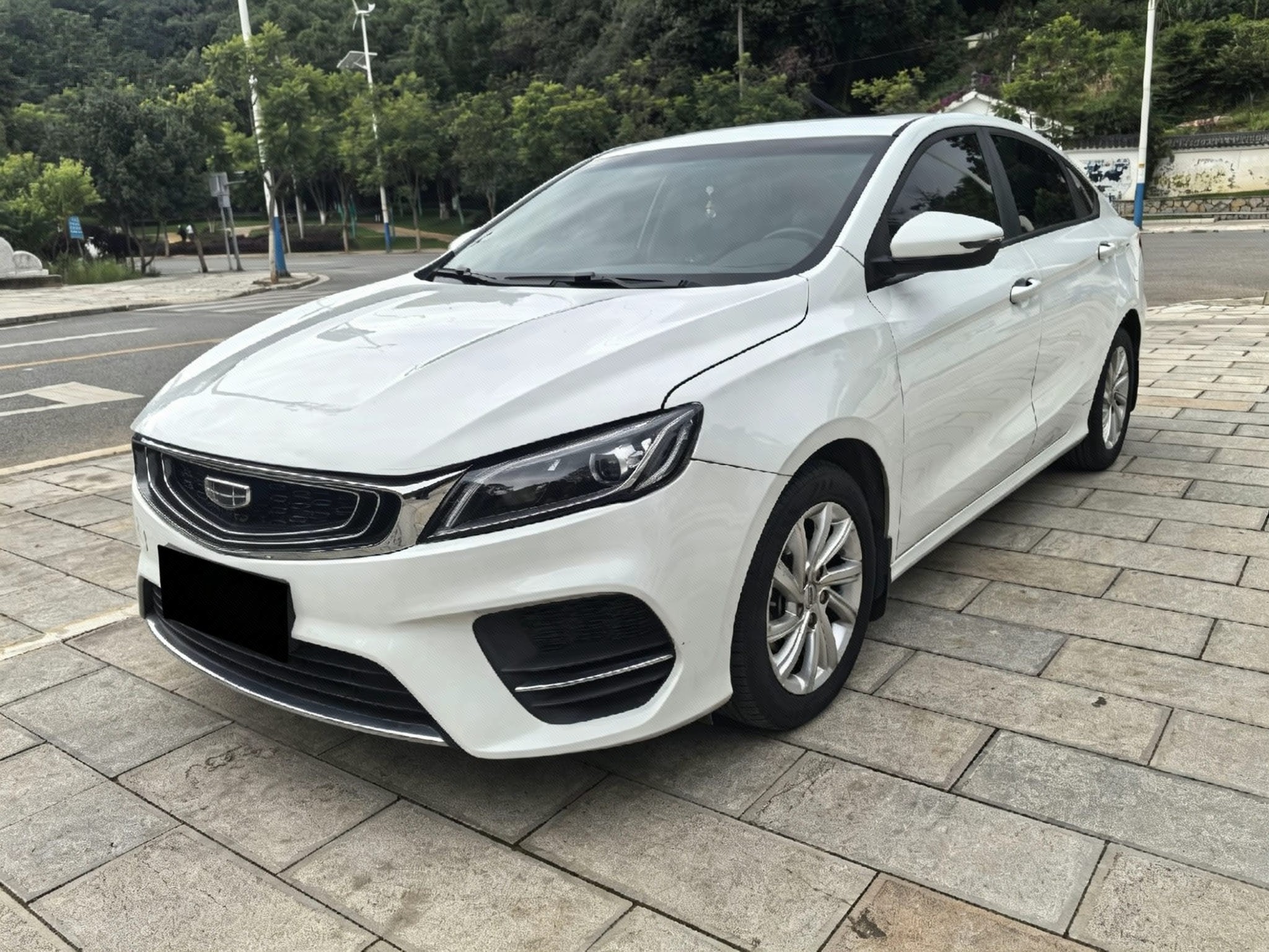 GEELY Binray 2020 GEELY Binray 2020 car image