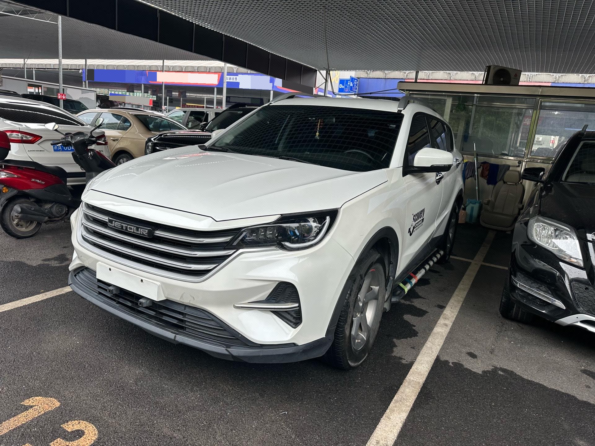 Jetour X70M 2020 Jetour X70M 2020 car image