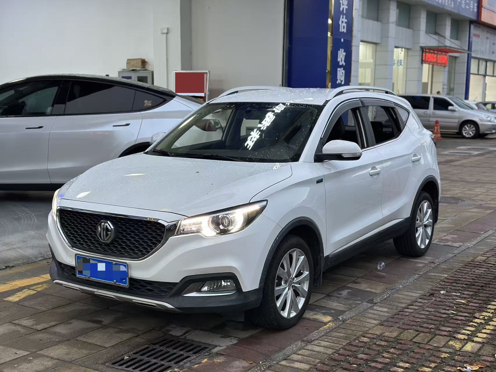 MG ZS 2017 MG ZS 2017 car image