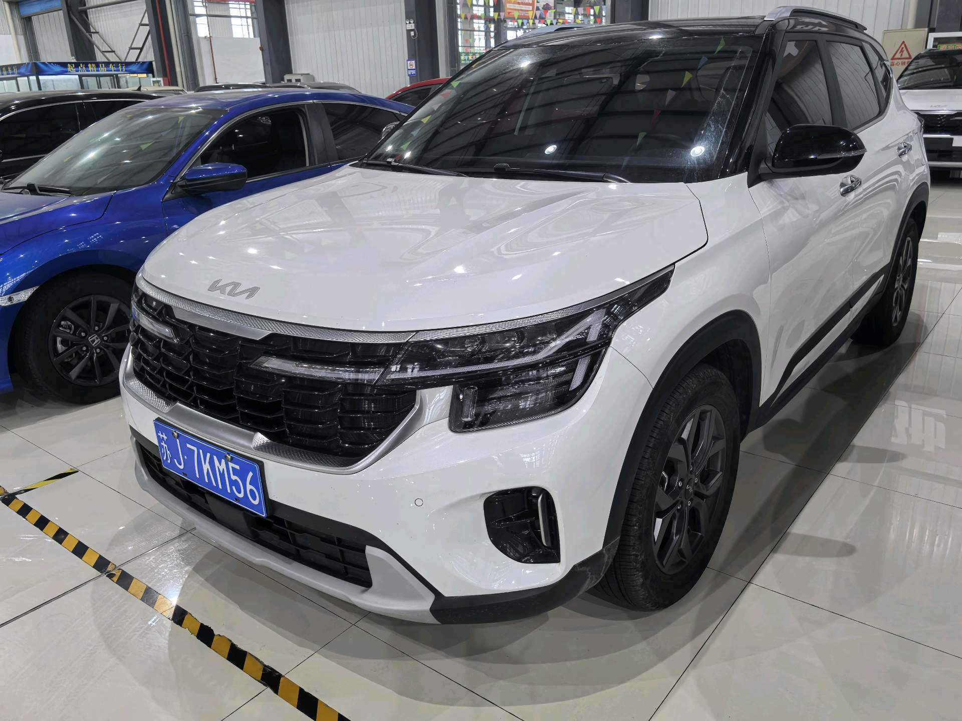 Kia Seltos 2023 Kia Seltos 2023 car image