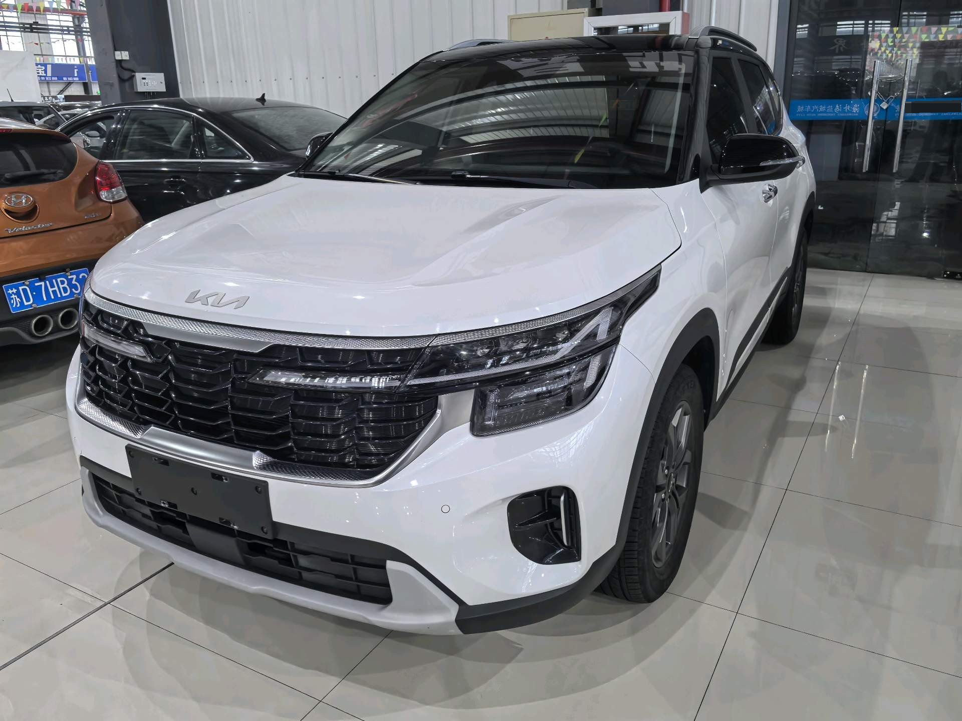 Kia Seltos 2023 Kia Seltos 2023 car image